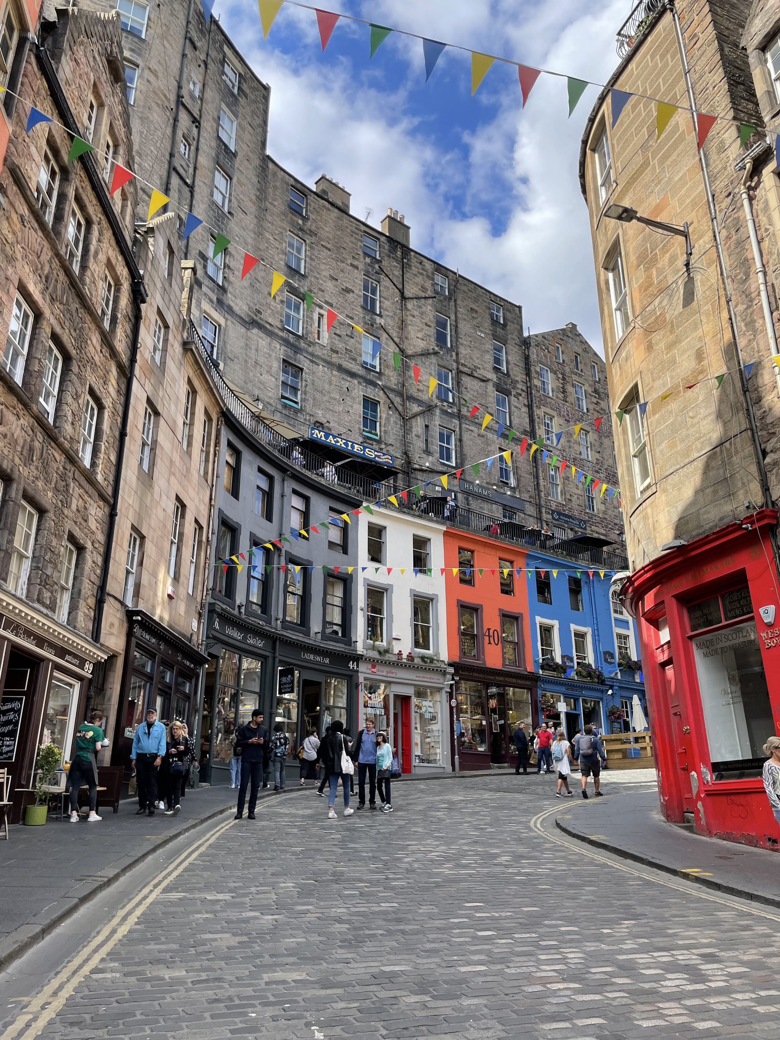 What to Pack for Summer in Edinburgh