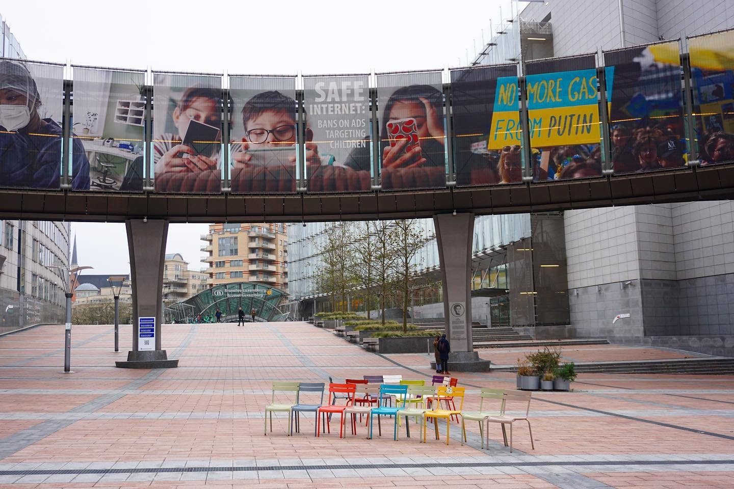 Brussels, Belgium. 2023. Some leftovers. #belgium #brussel #brussels #bruxelles #streetphotography #urbanism #architecture #architecturephotography #streetlife #streetart #graffiti #straatfotografie