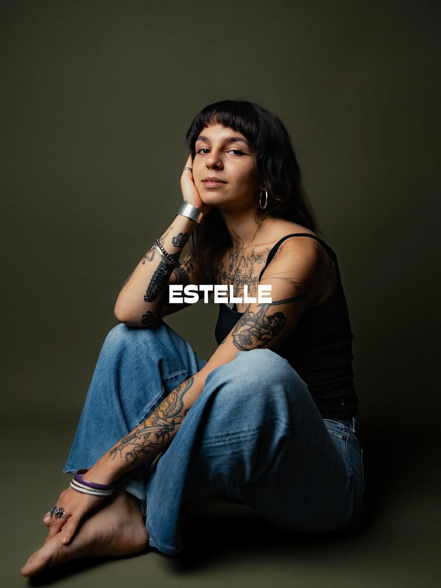 Portrait of Estelle, taken at our studio. 
—
๐๐ป Estelle
๐ธ @atozmedia.au 
๐@anyonestudiodarwin