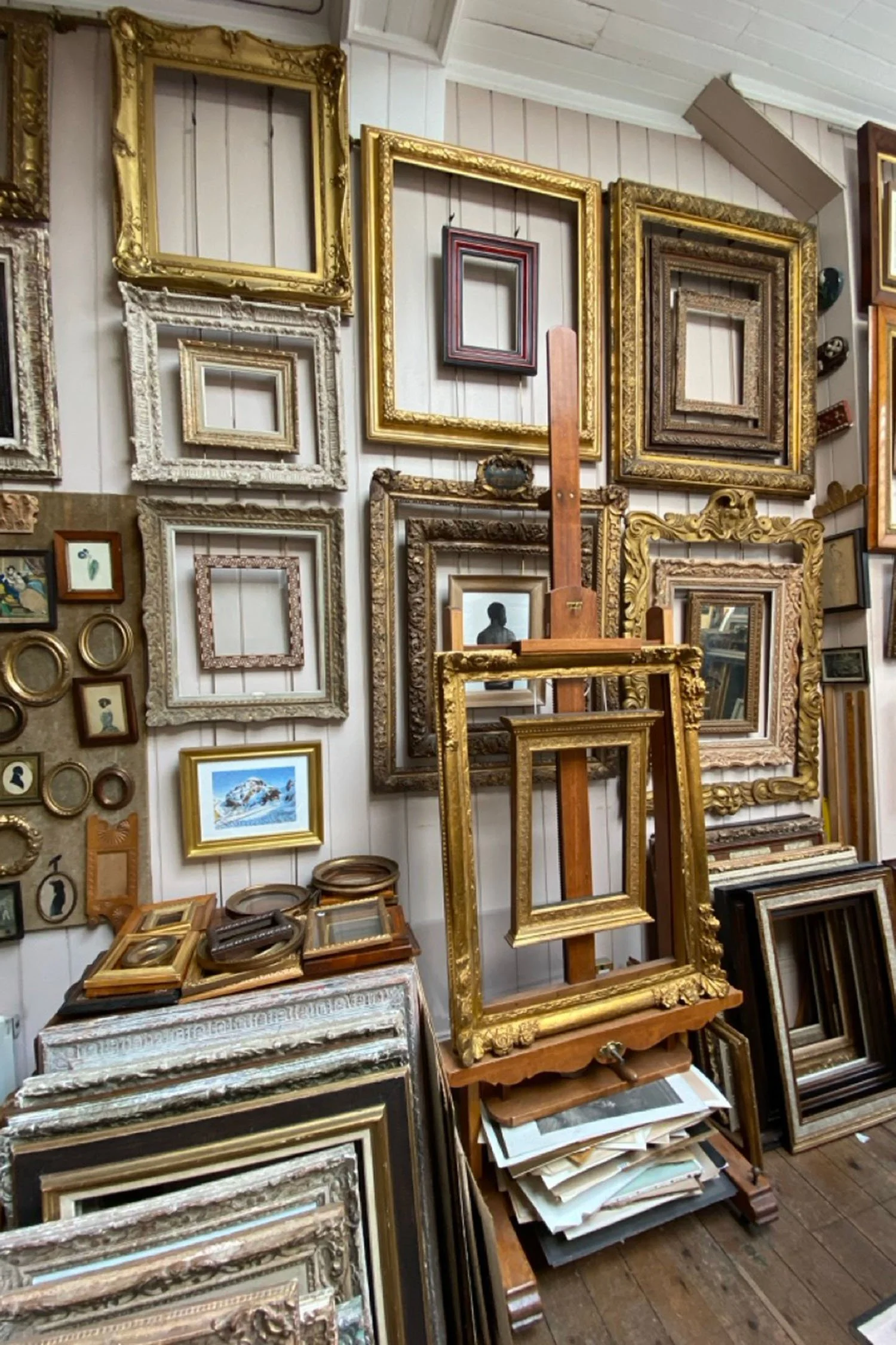 FRAMES 1.jpg