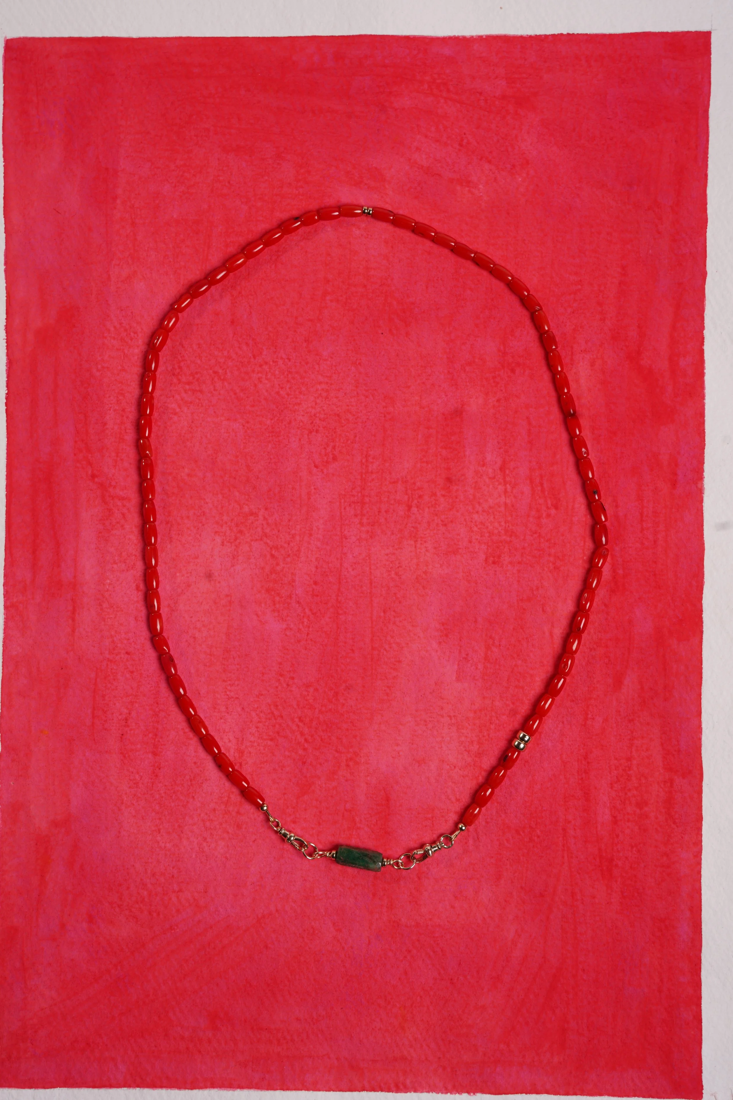 CORAL & EMERALD 9CT GOLD NECKLACE