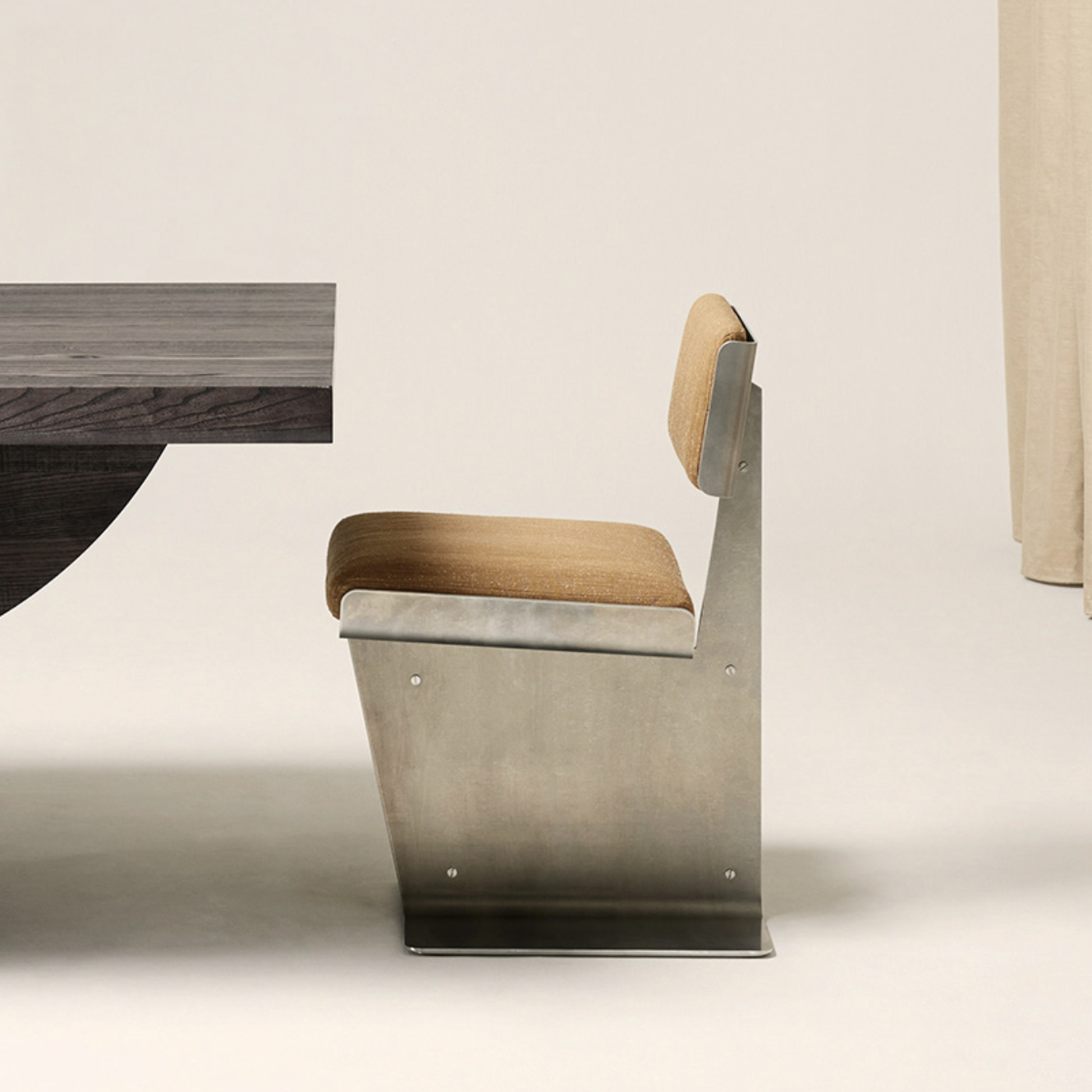Phoenix Chair - Camel