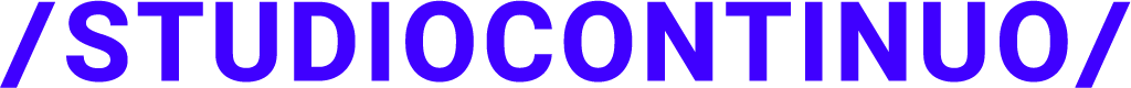 Testo in italiano con sfondo nero e lettere blu che dice '/STUDIOCONINUO/'.
