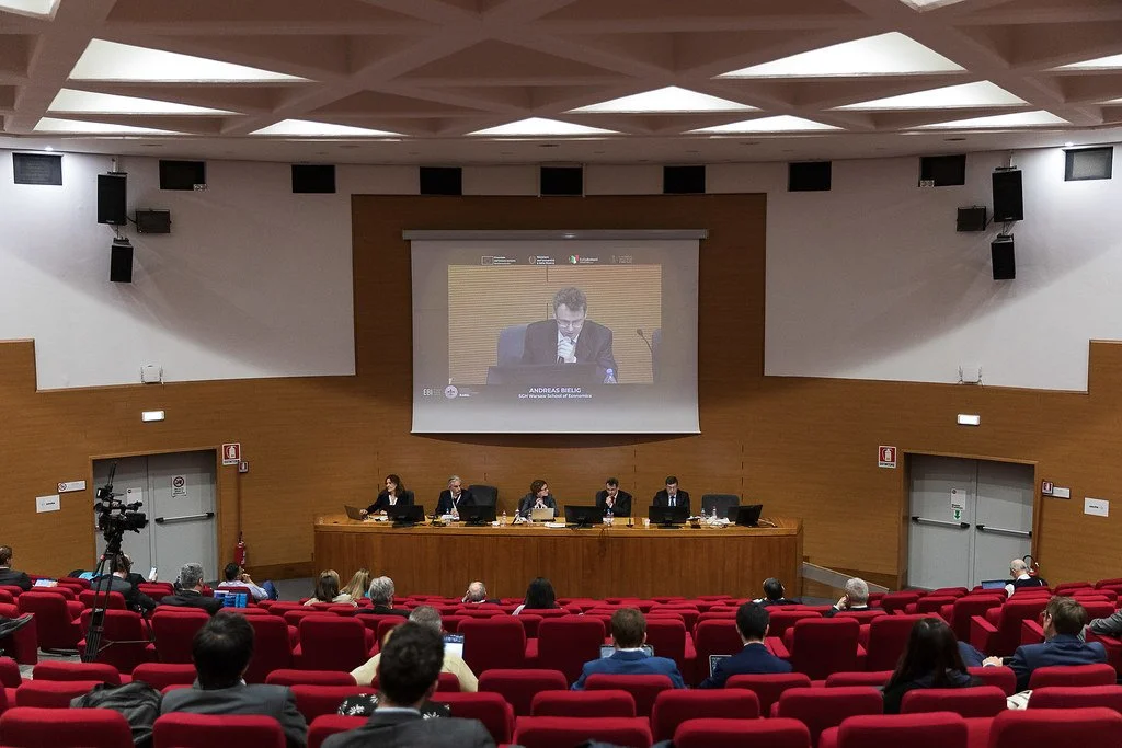 Panel 3 “Balancing Innovation and Oversight—Regulatory Approaches to Digital Legal Tender” with Bielig taking the floor. Sala Convegni, Social Sciences Campus, 9 May 2025. Photo: Serena Gallorini / Fotoproject.
