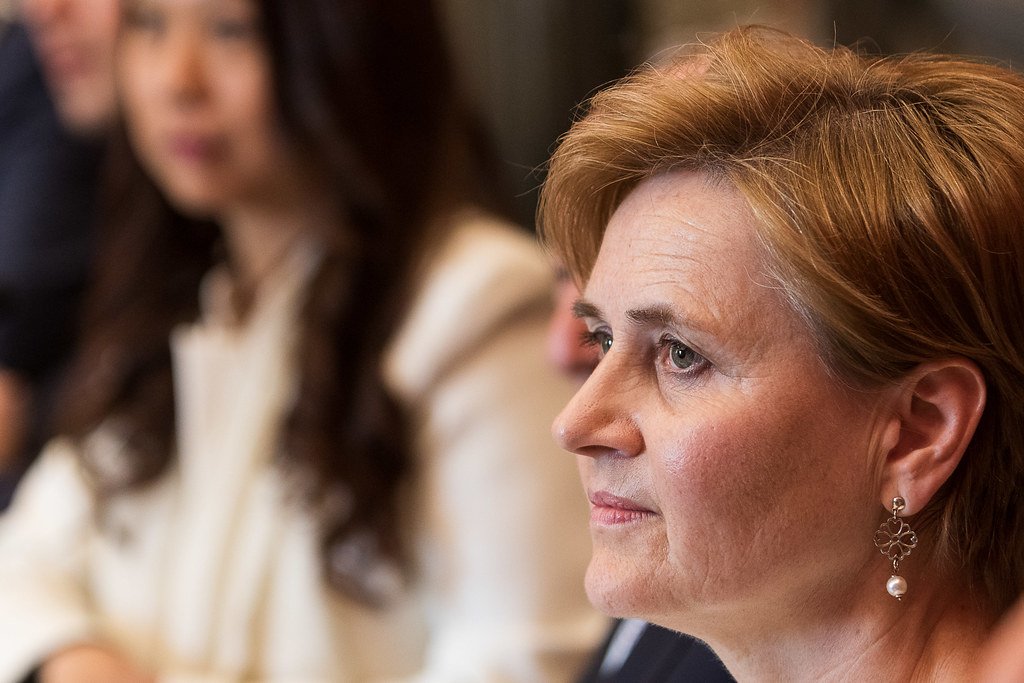 Sandra Švaljek (HNB Deputy Governor) in the spotlight. Sala Rossa, Villa Ruspoli, 10 May 2025. Photo: Andrea Pecchioli / Fotoproject.