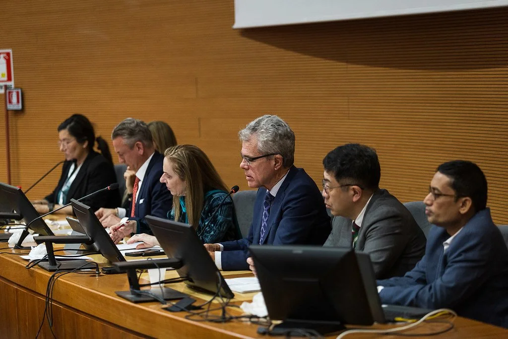 The panellists of Panel 4 “Global Regulatory Coordination Strategies for Digital Currencies”, with Ross Buckley taking the floor. Sala Convegni, Social Sciences Campus, 9 May 2025. Photo: Serena Gallorini / Fotoproject.