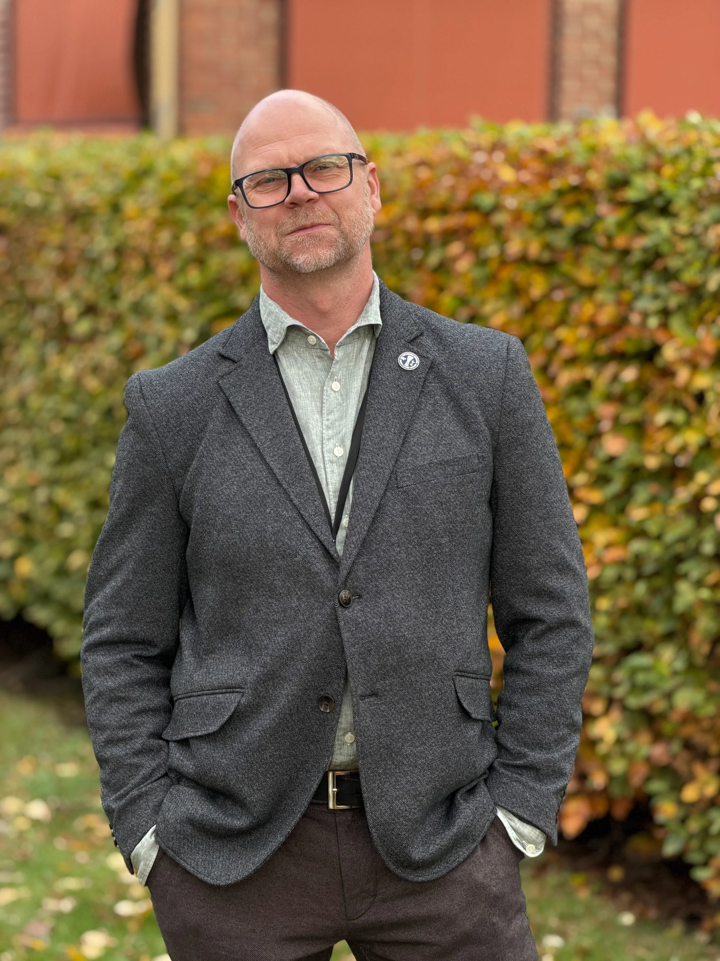 Vissa v&auml;gar korsas mer &auml;n en g&aring;ng!

F&ouml;r ungef&auml;r fyra &aring;r sedan rekryterade v&aring;r vice VD Emma en viss Johan Olihn till ett annat konsultbolag. De hann arbeta tillsammans, Johan gjorde ett par riktigt fina uppdrag oc