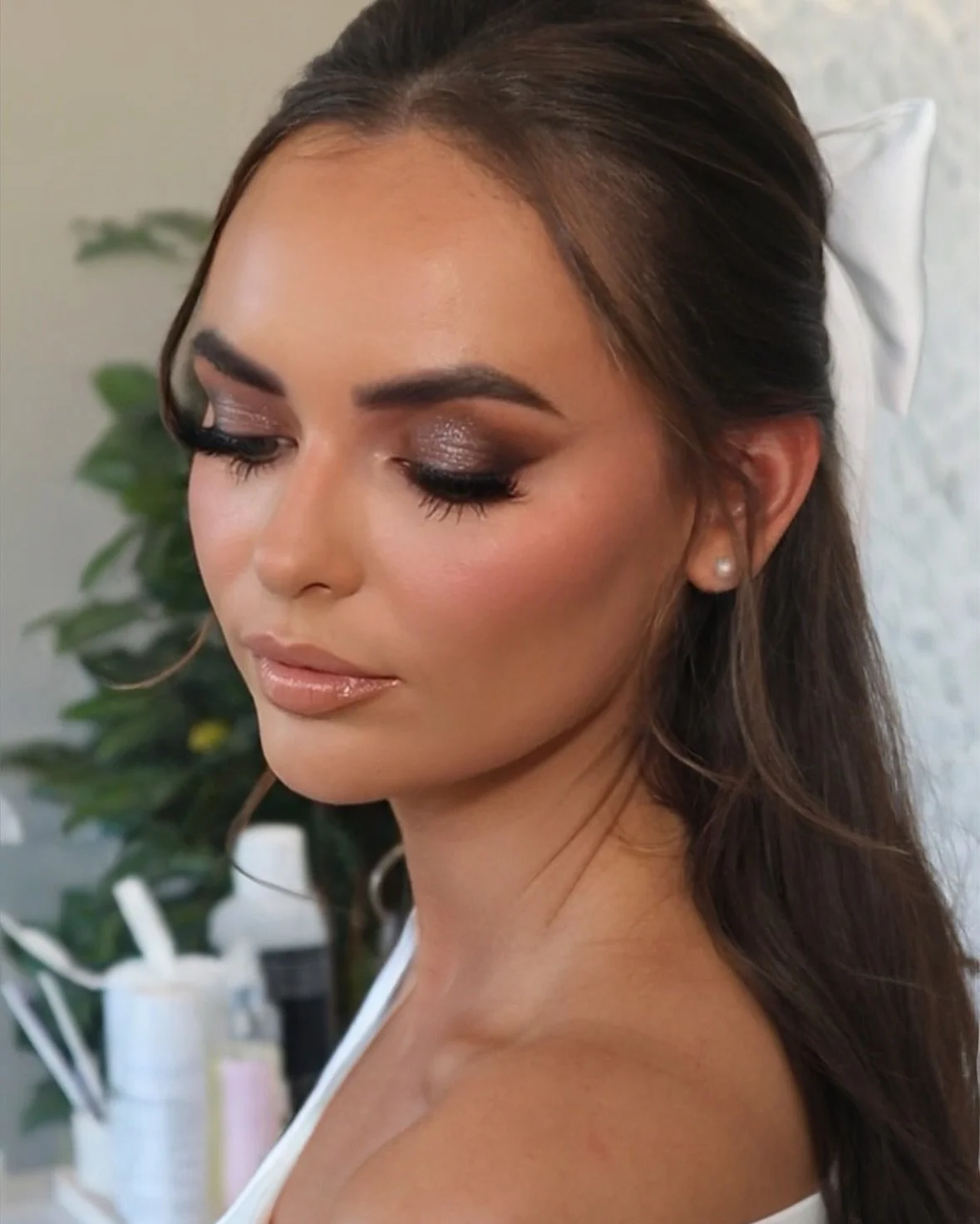 Dream Girl 🤍

Makeup @blendmakeuplondon 
Hair @hairbyellarose 

#bridalinspo #bridalmakeup #weddingmakeupartist #makeupartist #bridalhair #weddinghair #weddinginspo #halfuphalfdown #bridetobe #kentmakeupartist #kentwedding
