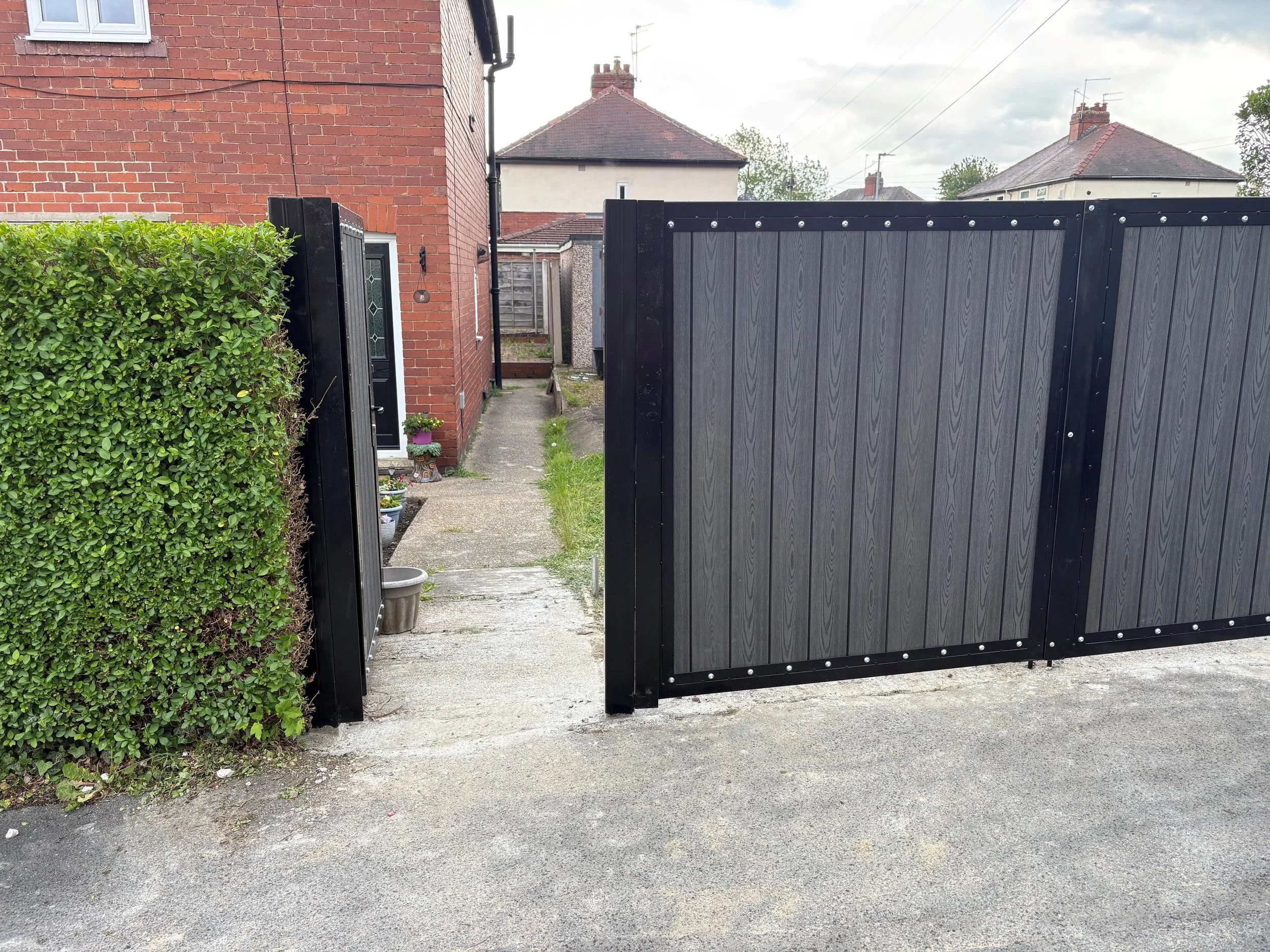 Composite Gate & Fence