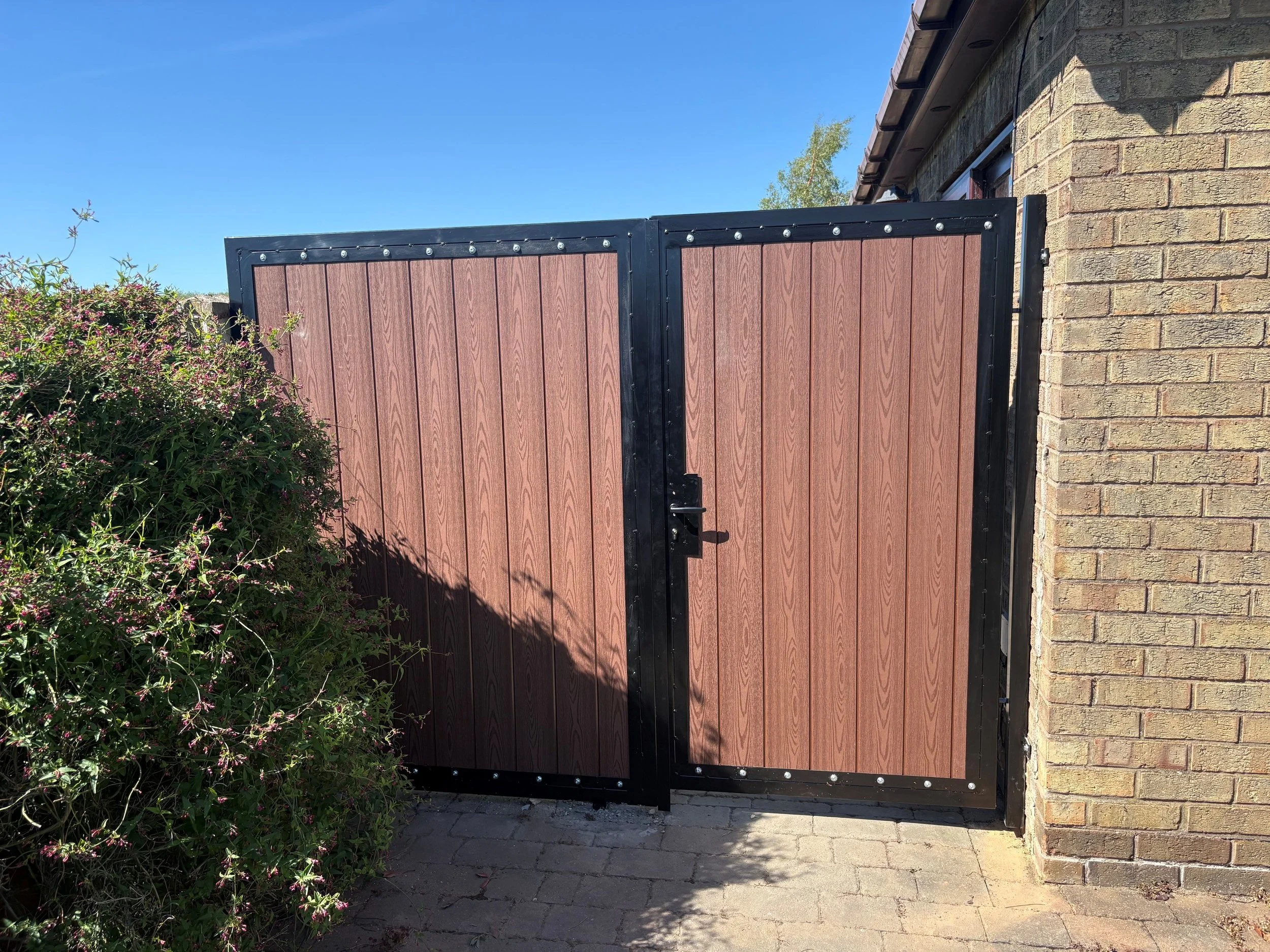 Composite Gate & Fence