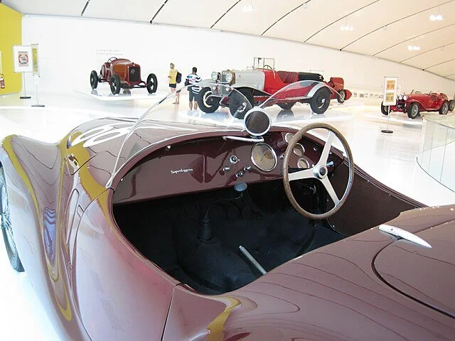 Ferrari 815