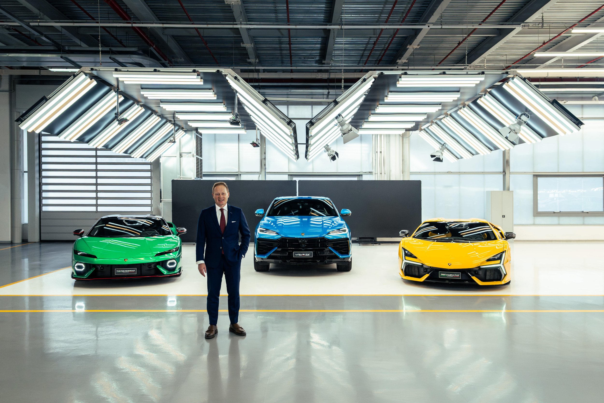 Lamborghini triumphiert bei den Red Dot Awards 2025 mit kompletter Hybrid-Modellpalette