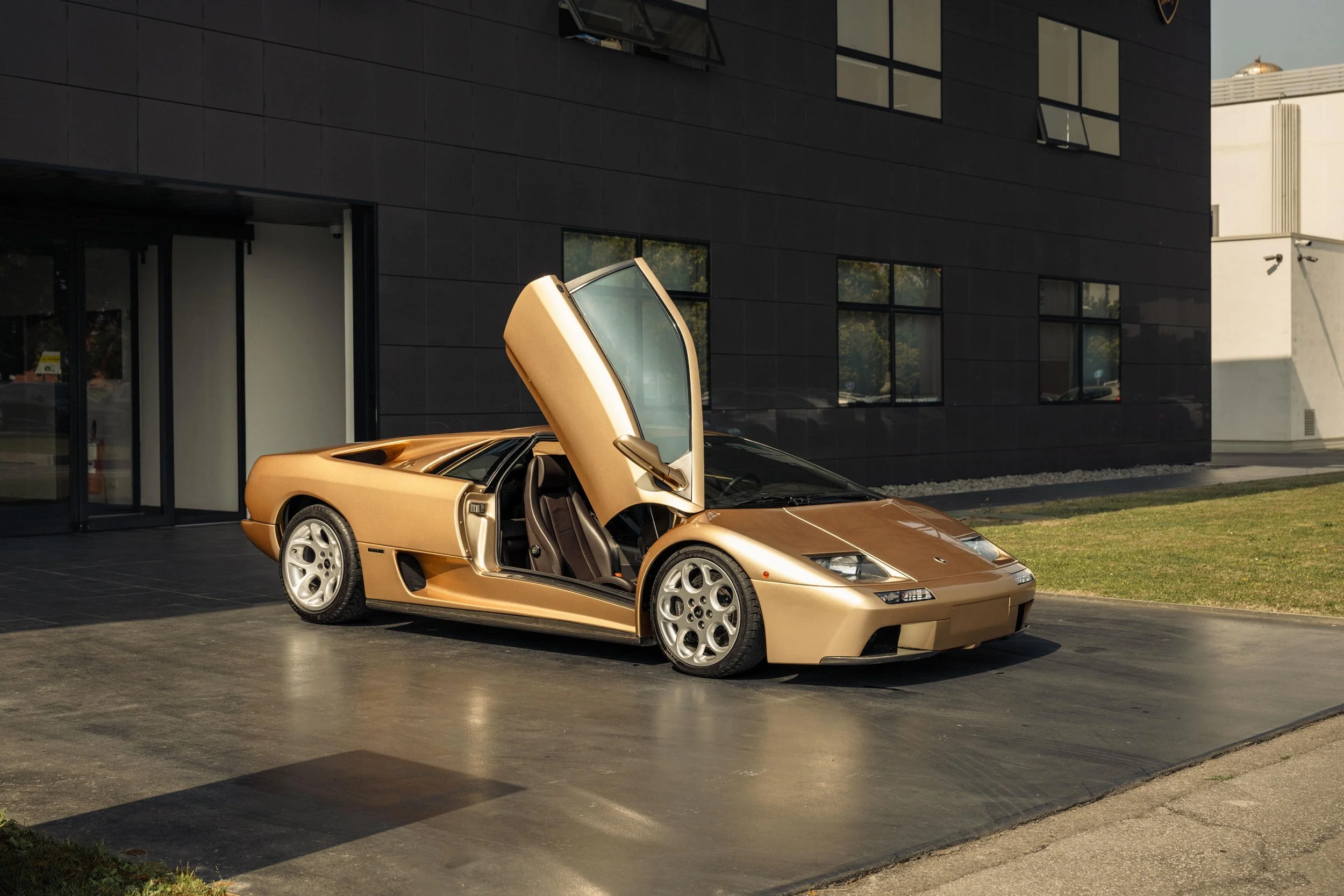 Ein Jahrzehnt technischer Exzellenz: Lamborghini feiert 10 Jahre Polo Storico mit einzigartigem Gast-Erlebnis