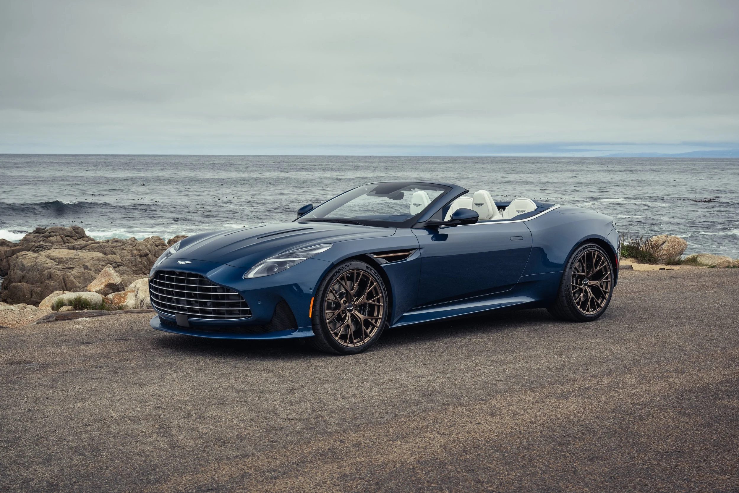 Aston Martin Thrillseeker Collection_DB12 Volante_1-min.jpg