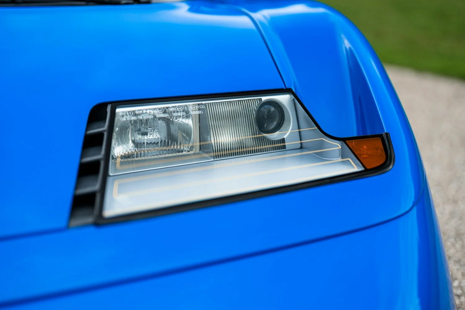bugatti.jpg