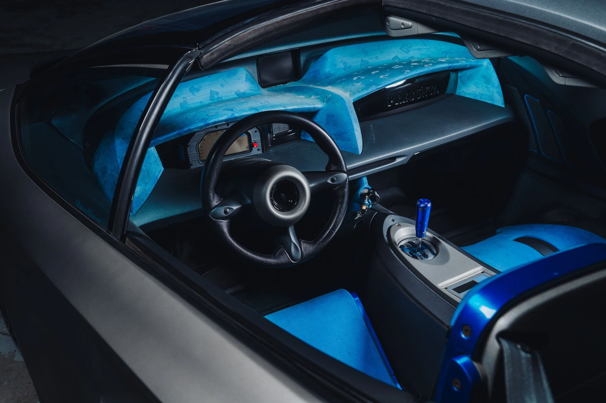 ZT25_r0053 1998 Lamborghini Pregunta_006-min.jpg