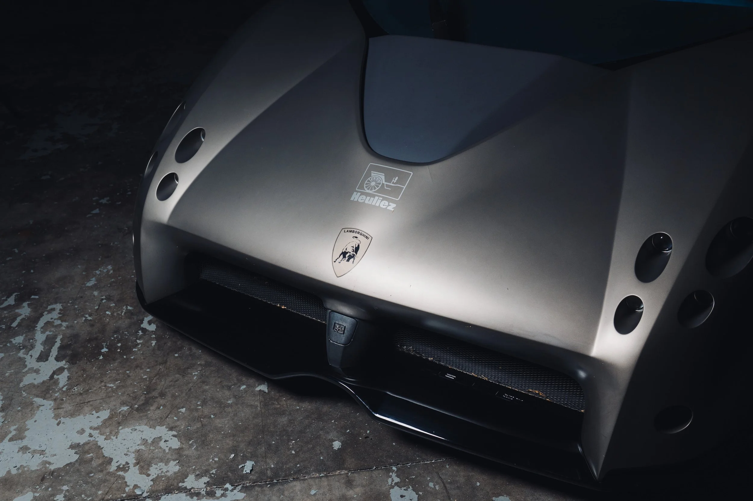 ZT25_r0053 1998 Lamborghini Pregunta_076-min.jpg