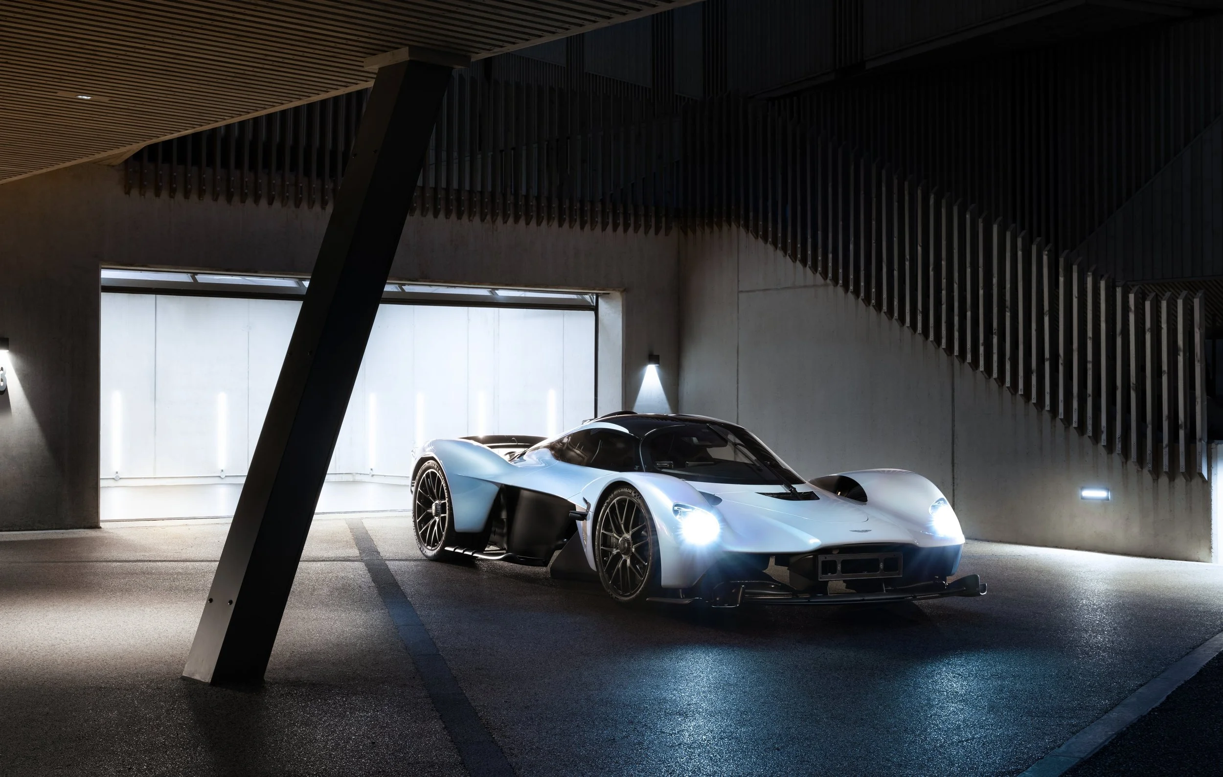 (04) ZT25_r0028 2023 Aston Martin Valkyrie_227-min.jpg