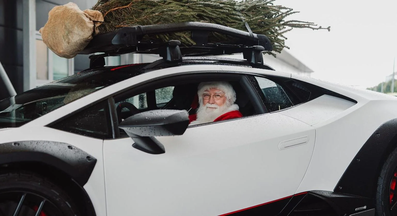 Automobili Lamborghini Launches Exclusive Holiday Gift Guide Filled with Style, Innovation and Passion