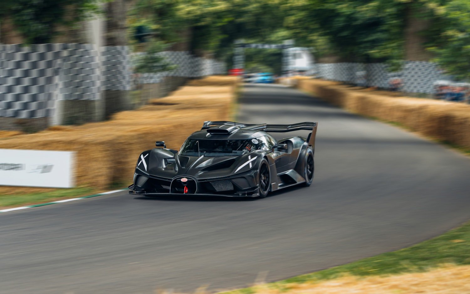 11 2511 BUGATTI-Last-Bolide.jpg