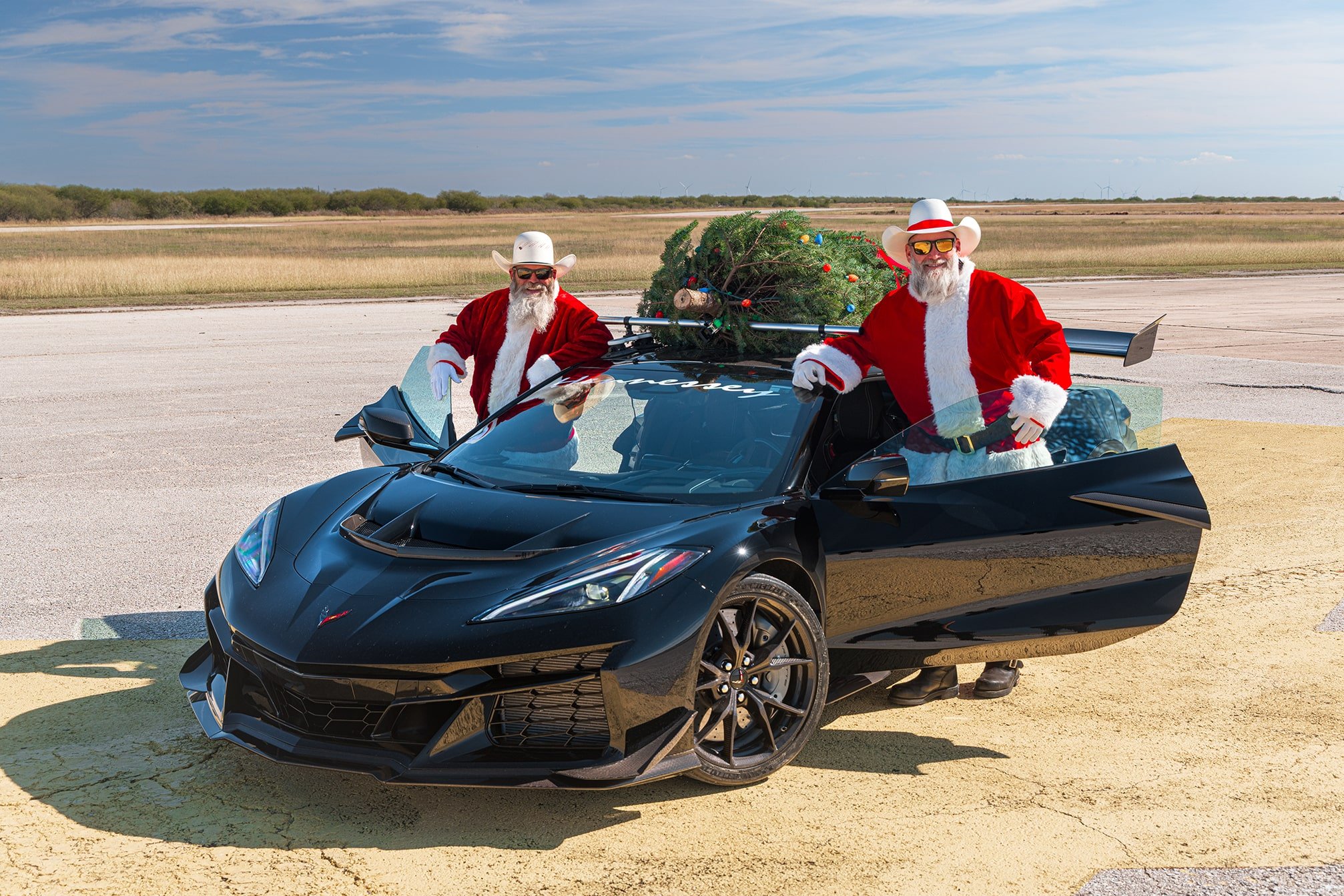 Hennessey-196-mph-c8-zr1-corvette-christmas-tree-run-06-min.jpg