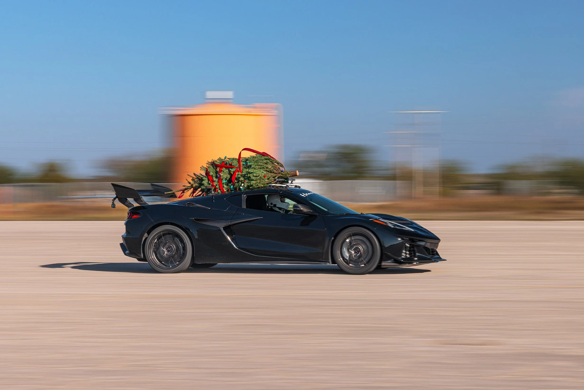 Hennessey-196-mph-c8-zr1-corvette-christmas-tree-run-11-min.jpg