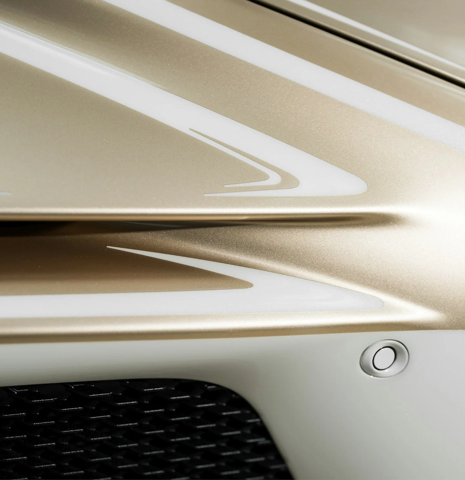 03 BUGATTI-Mistral-Sur-Mesure-La-Perle-Rare.jpg