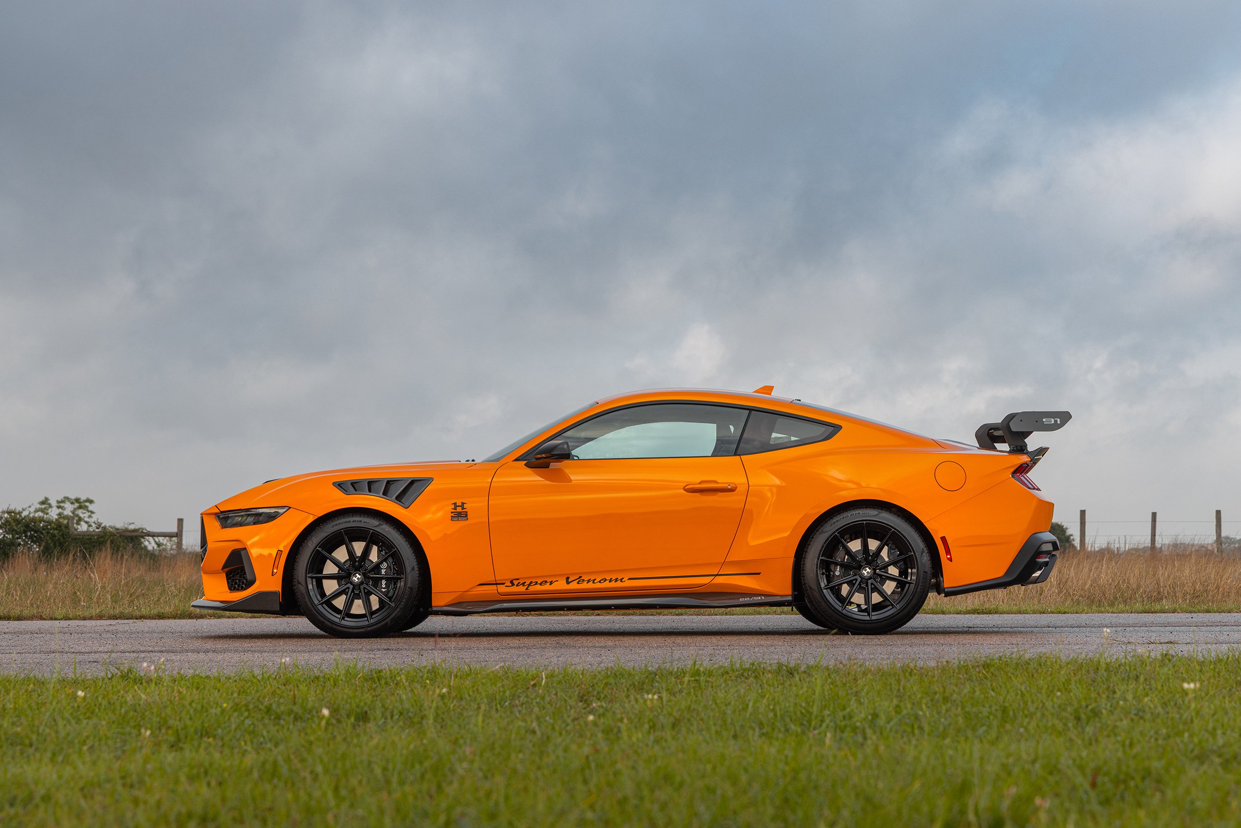 Hennessey-35th-Anniversary-Super-Venom-Special-Edition-Ford-Mustang-04.jpg
