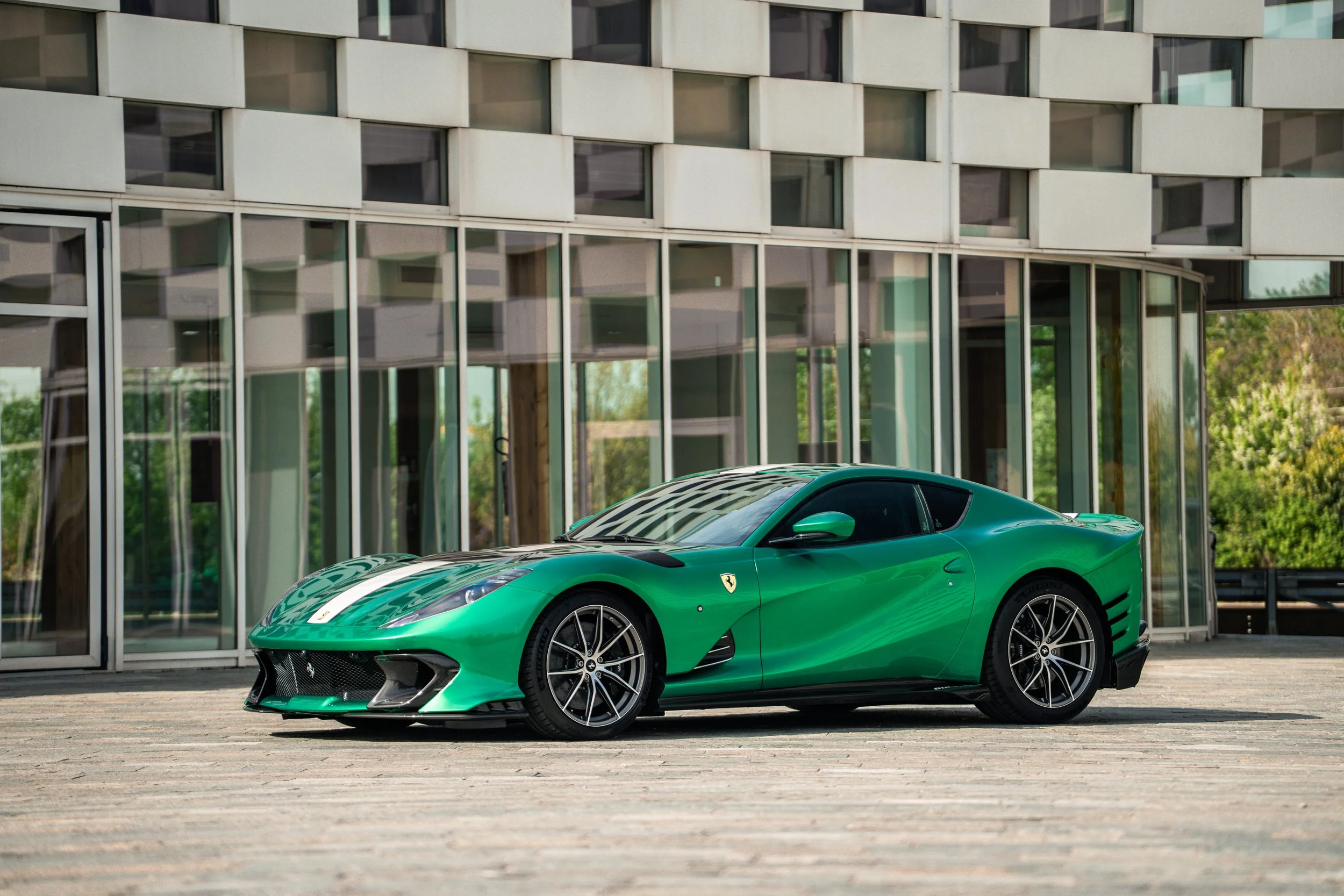 Broad Arrow VE26 2023 Ferrari 812 Competizione.jpg