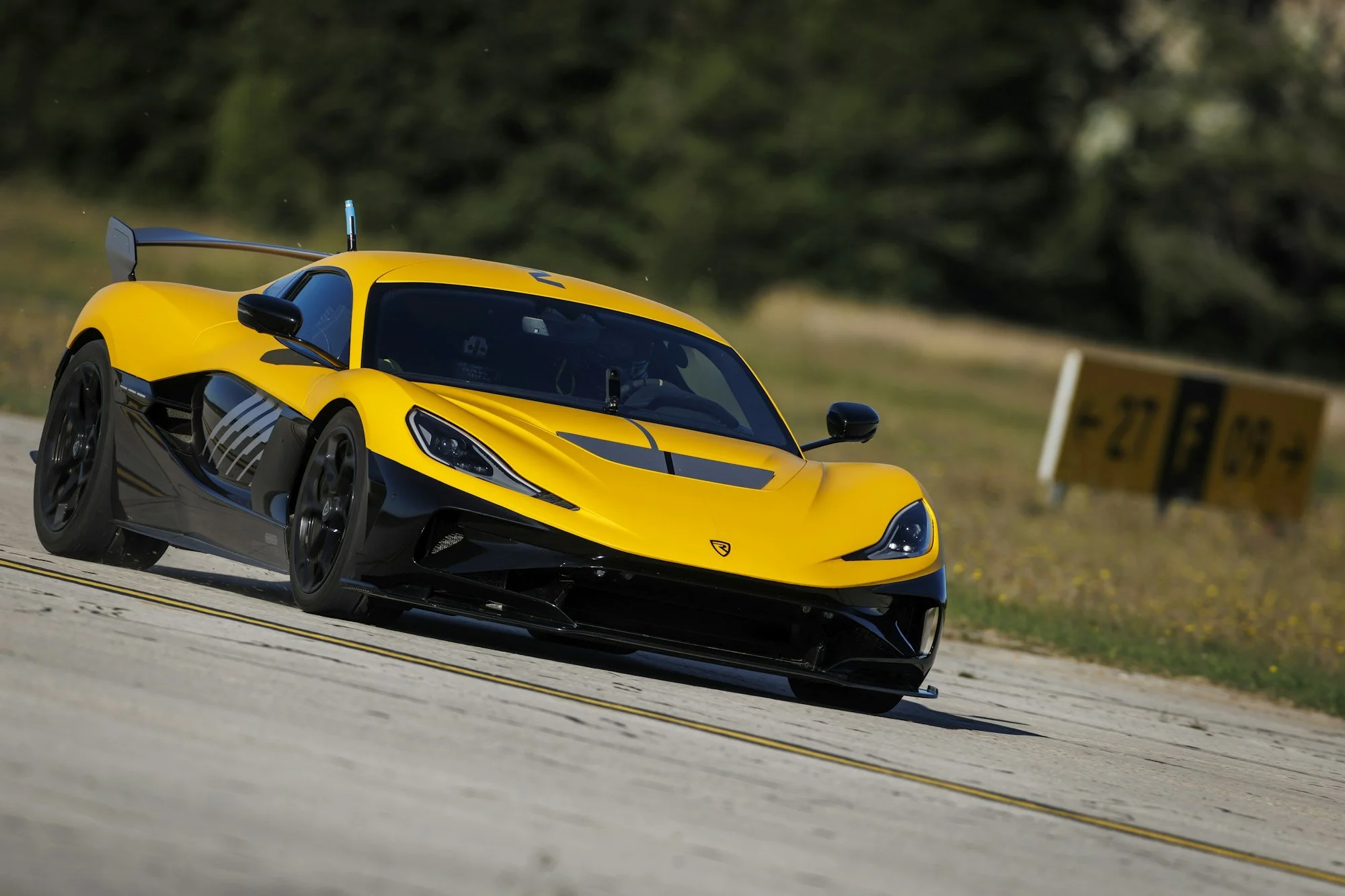 rimac-hypercars-and-engineering-help-red-bull-athlete-dario-costa-deliver-a-world-26.jpg