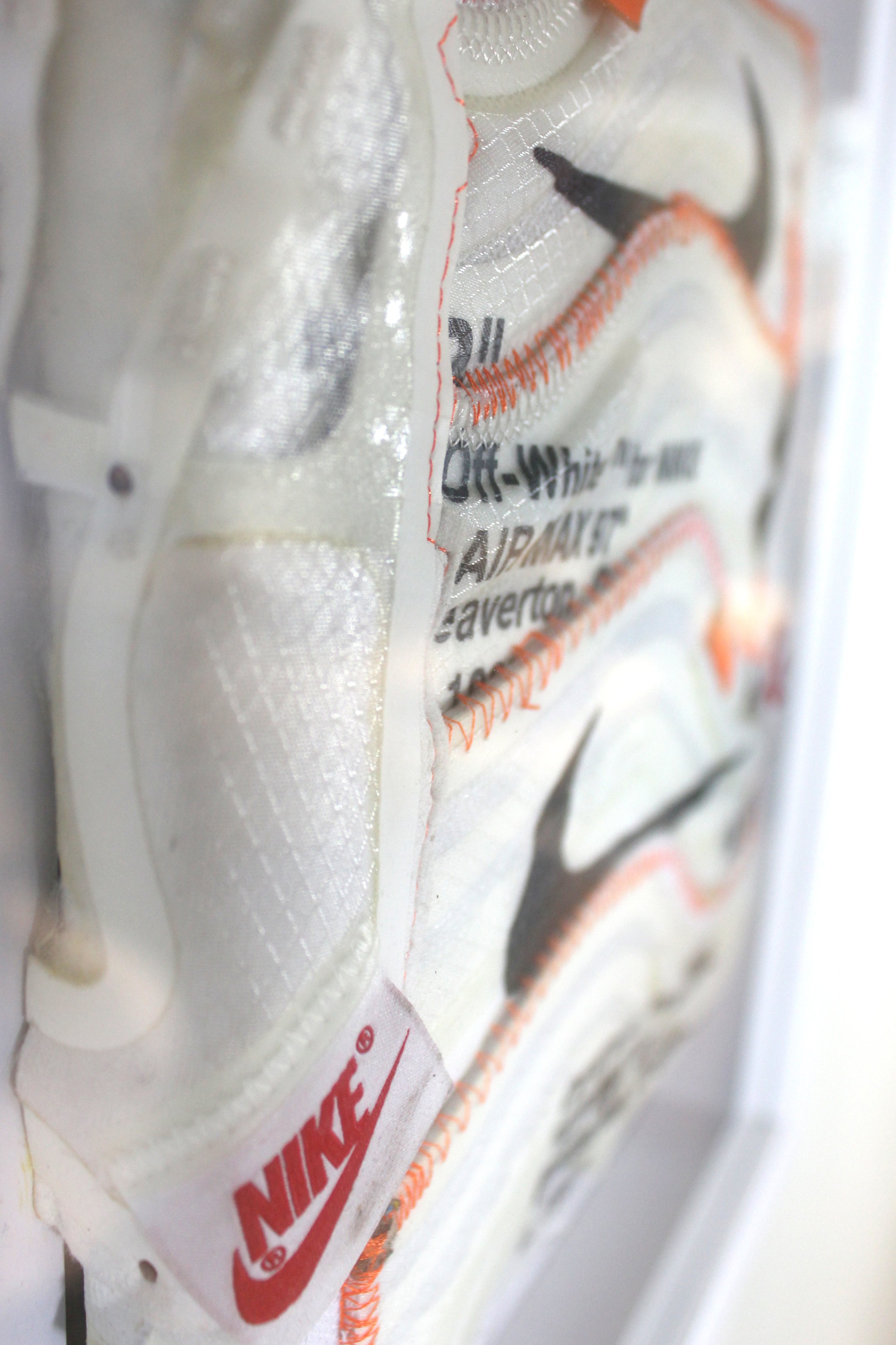 Kholab_Off white01.jpg