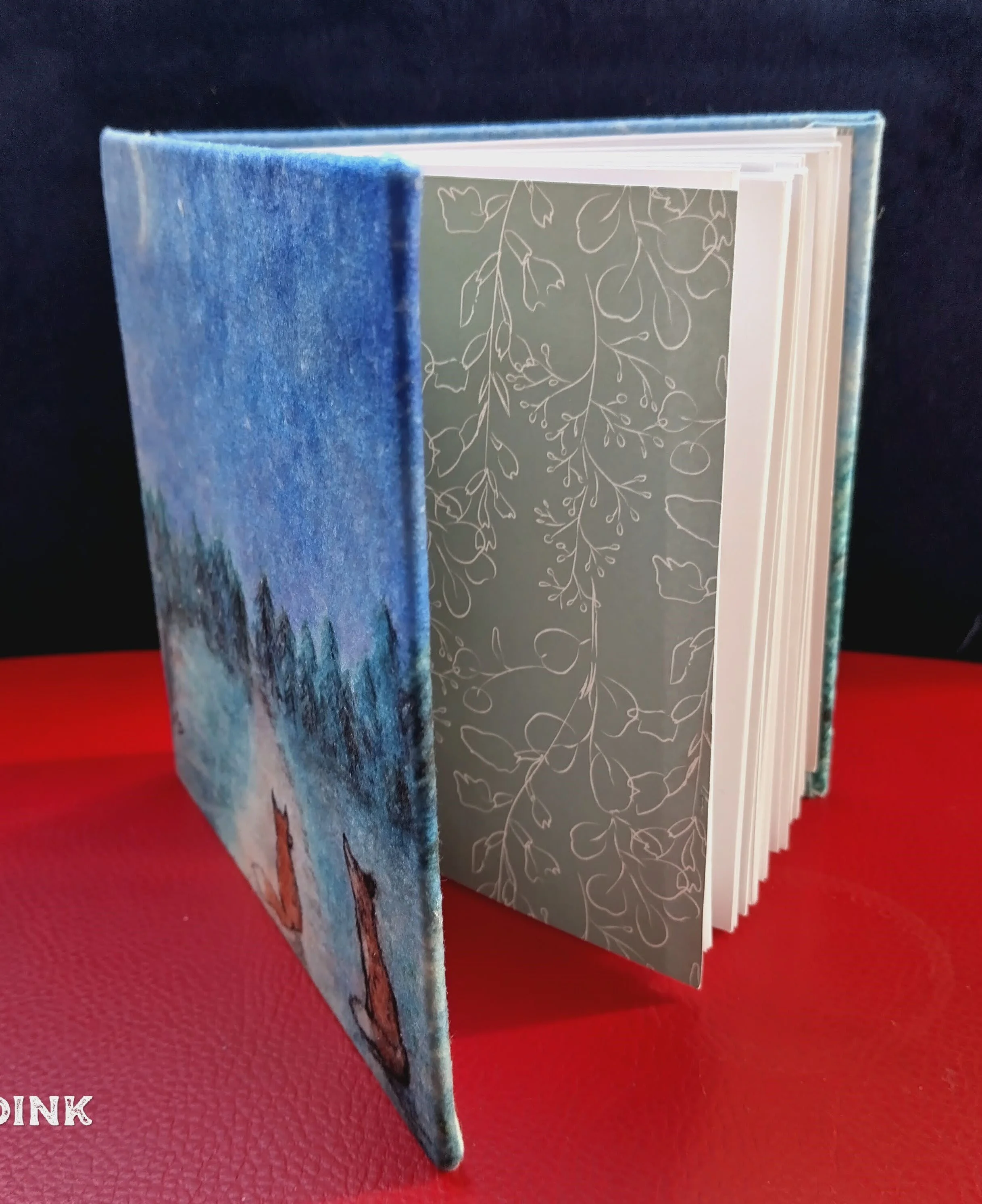 gift-box-3-foxes-6-6aa96e4f33a19.jpg