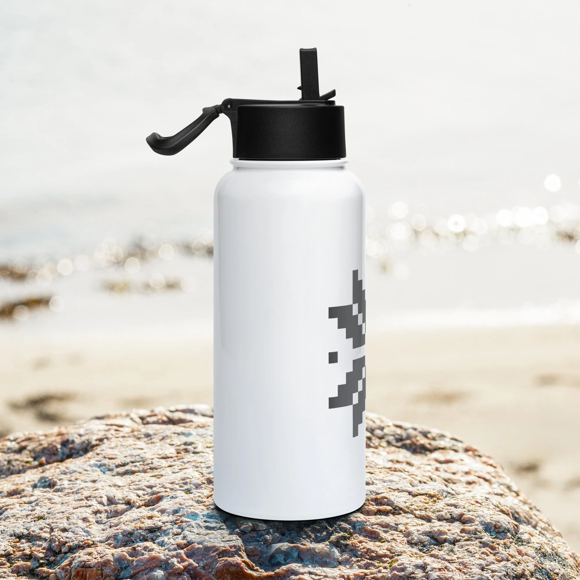 stainless-steel-water-bottle-with-a-straw-lid-white-32-oz-right-6ad23c80984c6.jpg