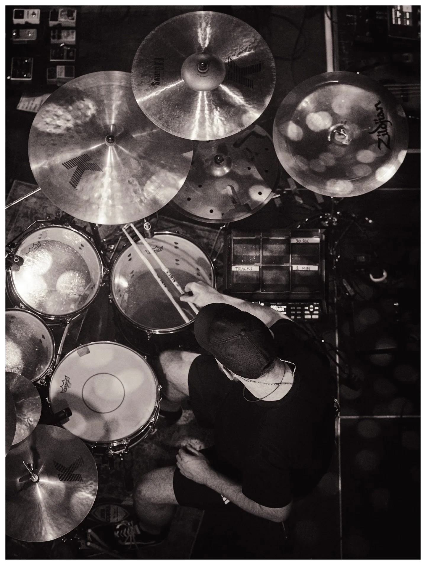 &ldquo;The details&rdquo;
The smallest moments can make the biggest impact!
Massive shoutouts to @vowerband for having me along on their UK/EU tour! Along side @giantwalkerband both bands brought their absolute best to every show I'm honoured to have