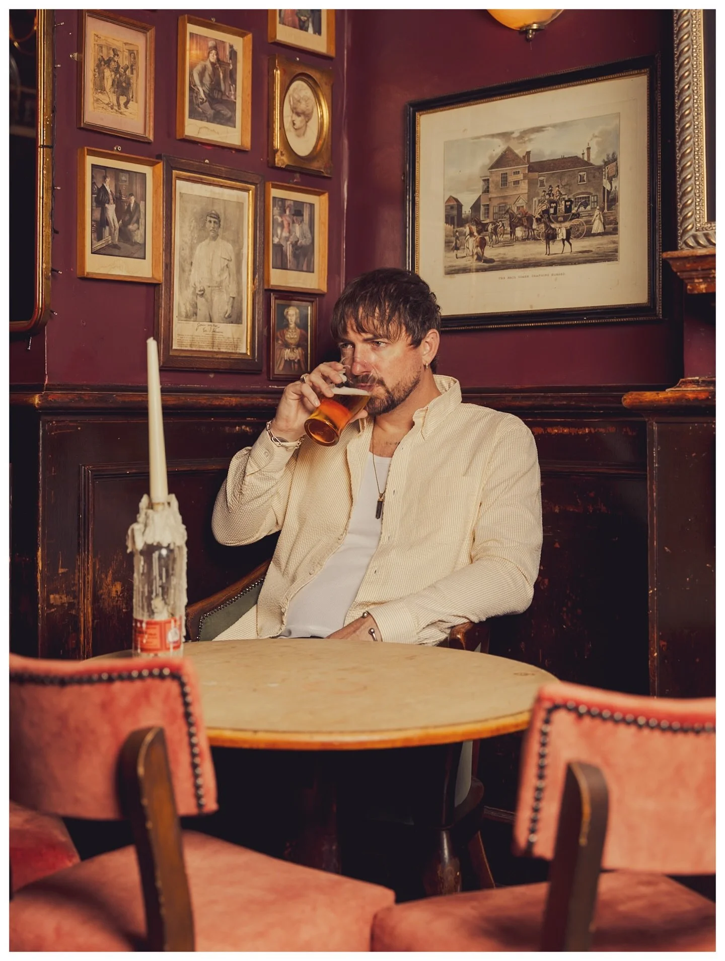 A morning with @gullytattoo for @tattoolifemagazine 
Great fun on this shoot, both on location and in the studio! Not often you get to go behind the bar!  Big thanks to @lionandlobster  for letting us shoot at their amazing pub! 

If you wanna check 