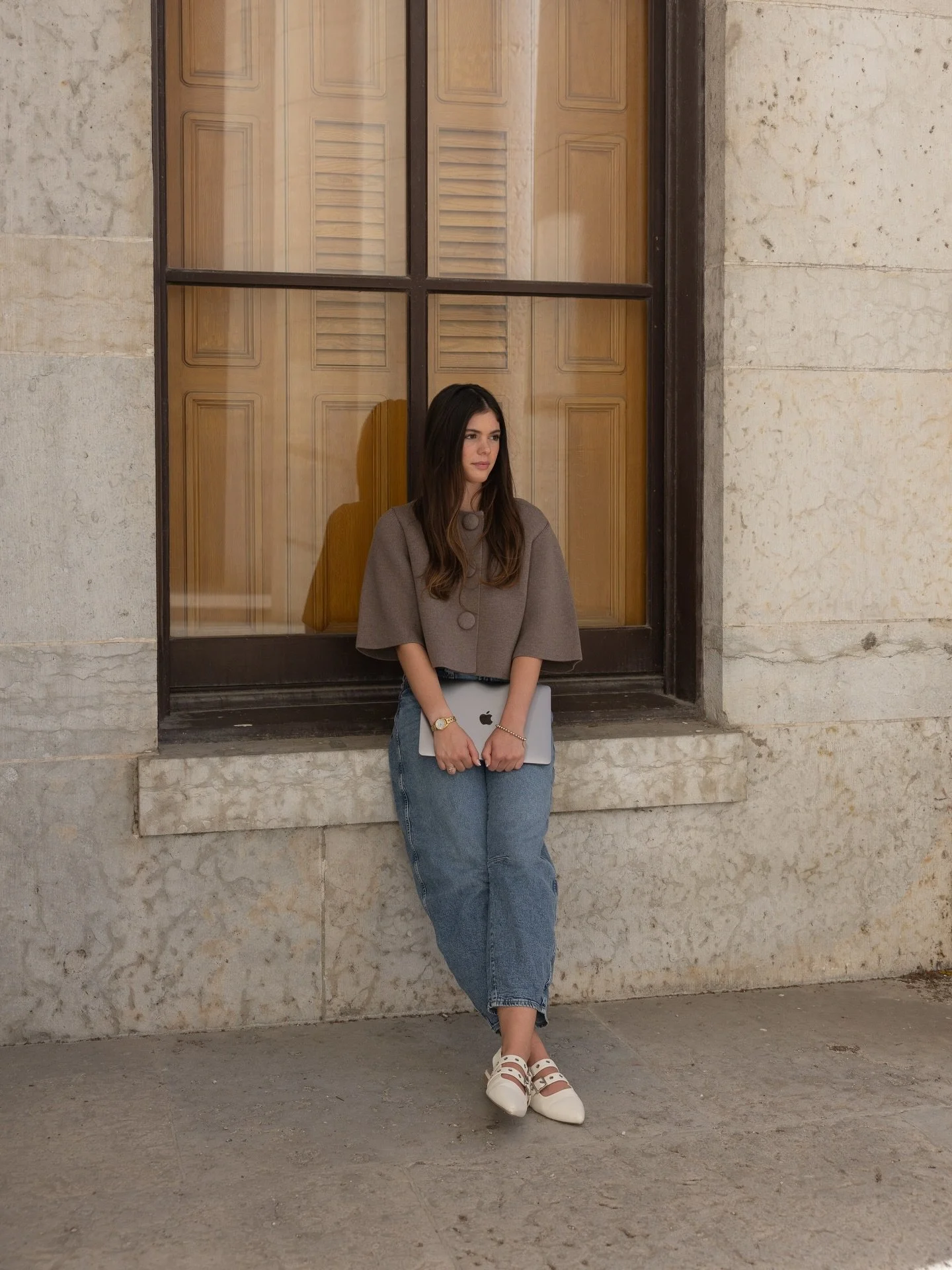 I&rsquo;ve gained so many new faces around here the past few months, so it felt like the perfect time for a little re-introduction 💌

Hey there, I&rsquo;m Moe!  I&rsquo;m a 21-year-old website designer, and I moved to Columbus, Ohio this past August