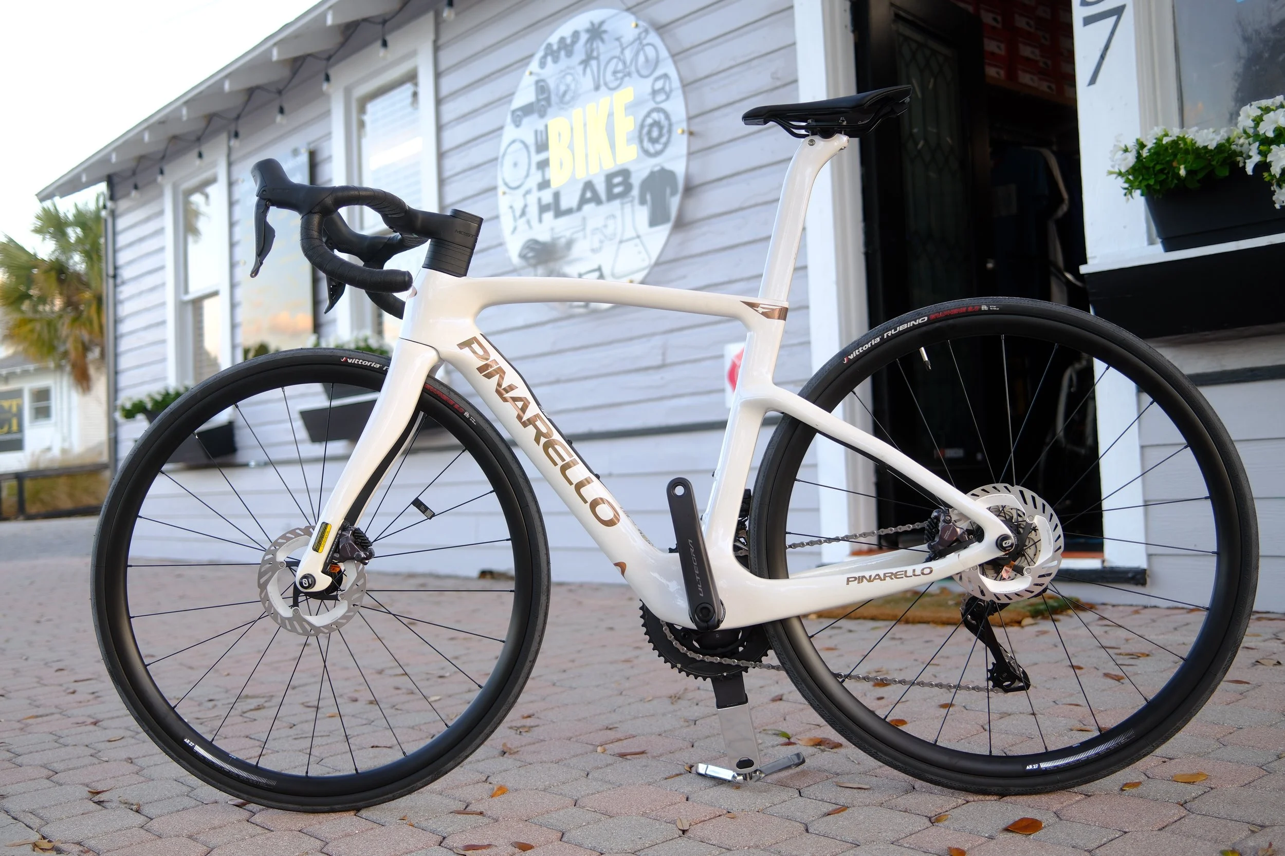 Pinarello F7 — Shimano Ultegra Di2 &amp; MOST Ultrafast 45: Race-Ready Performance Has Arrived at The Bike Lab