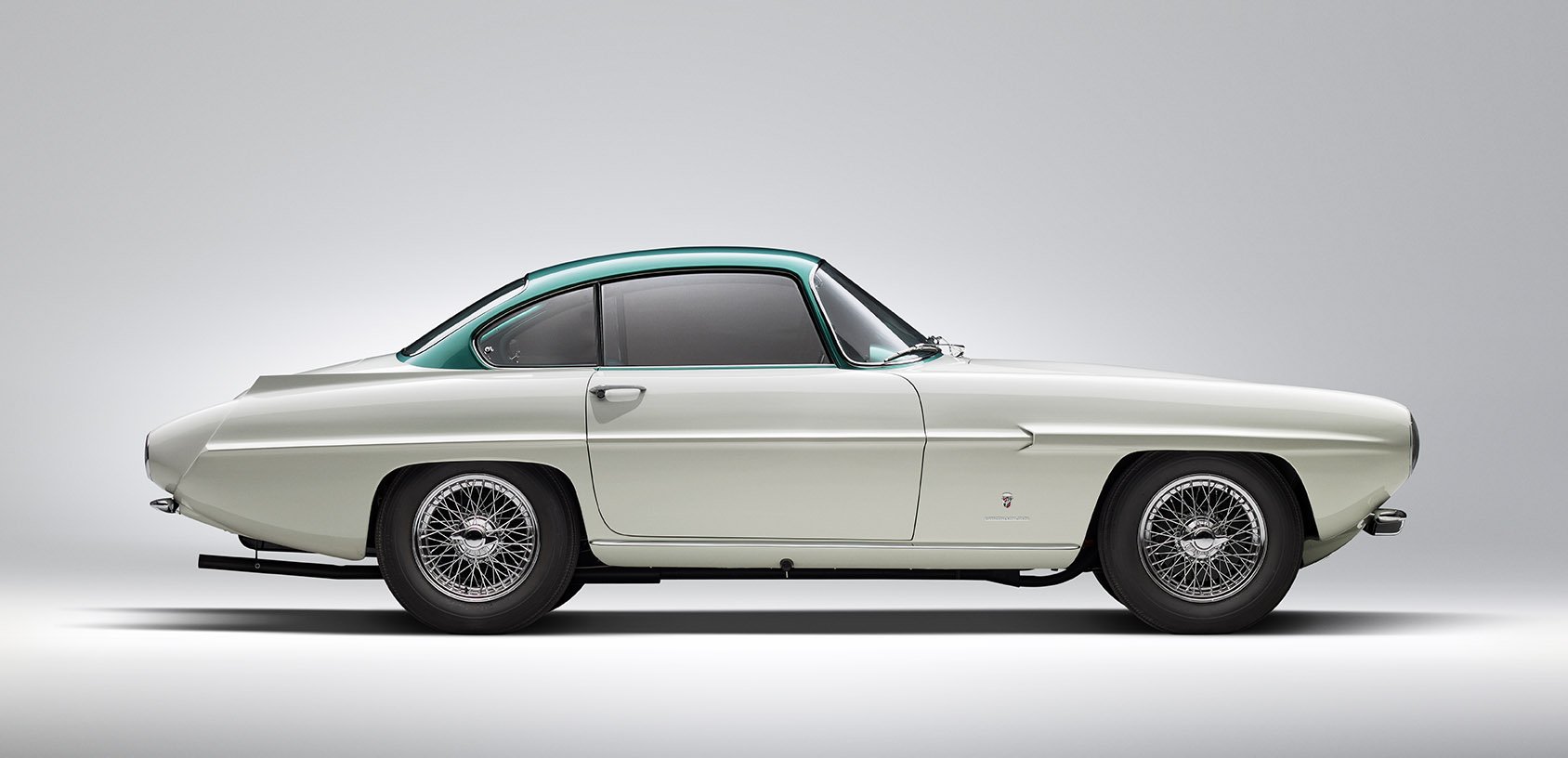 1956_Aston_Martin_DB2_4_Profile_2_040-dc5.jpg