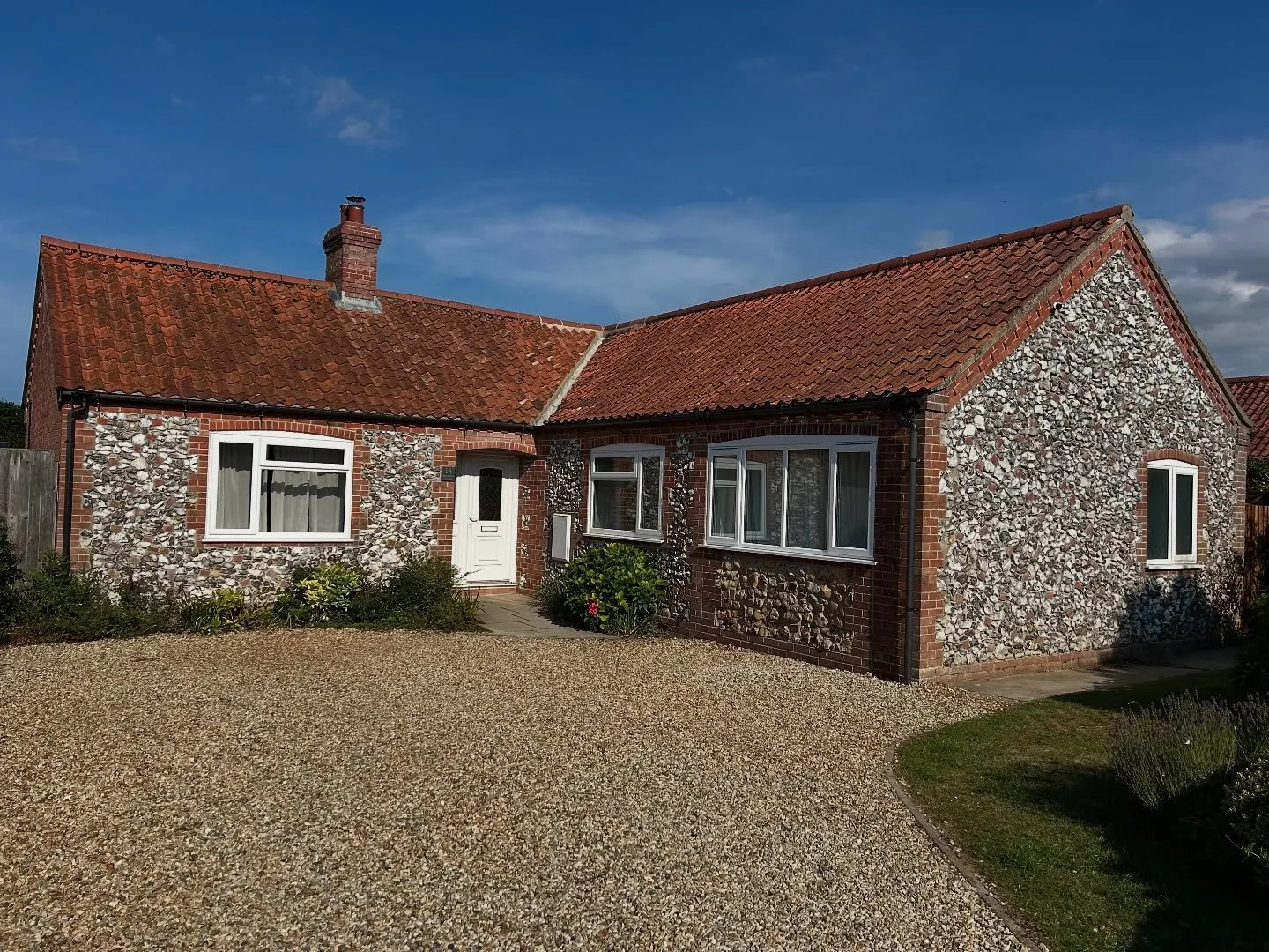 We&rsquo;re officially open! ✨

Say hello to Blackbird Cottage &mdash; a peaceful, dog- and family-friendly escape tucked away in Burnham Market, North Norfolk.

Expect soft linens, quiet mornings, pub lunches, and space to reconnect&mdash;with each 