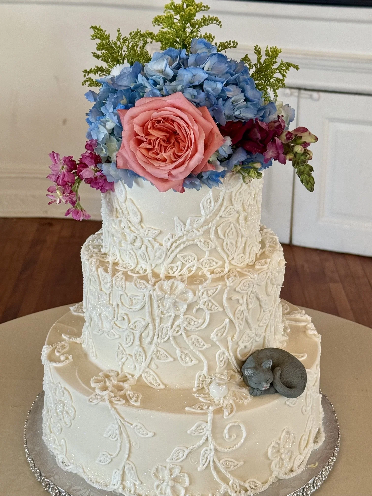 Oversized Wedding cake topper