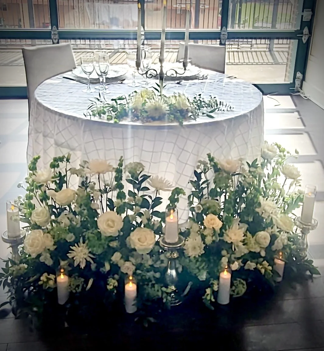 Floor Meadow in front of sweetheart table