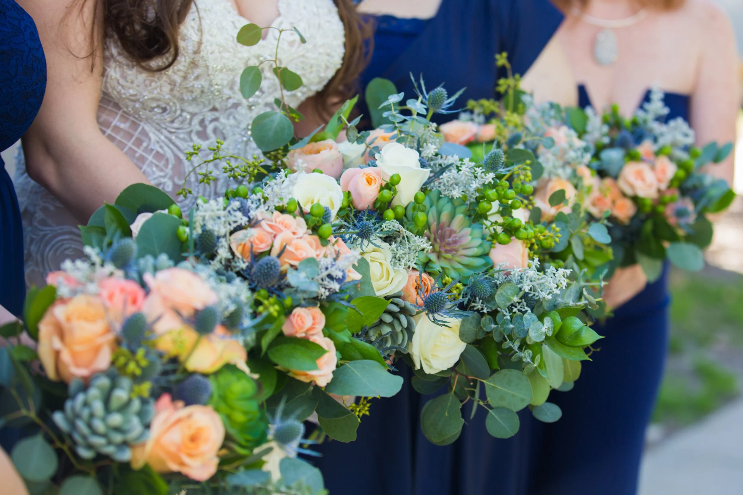Blue & Peach Bouquet Set