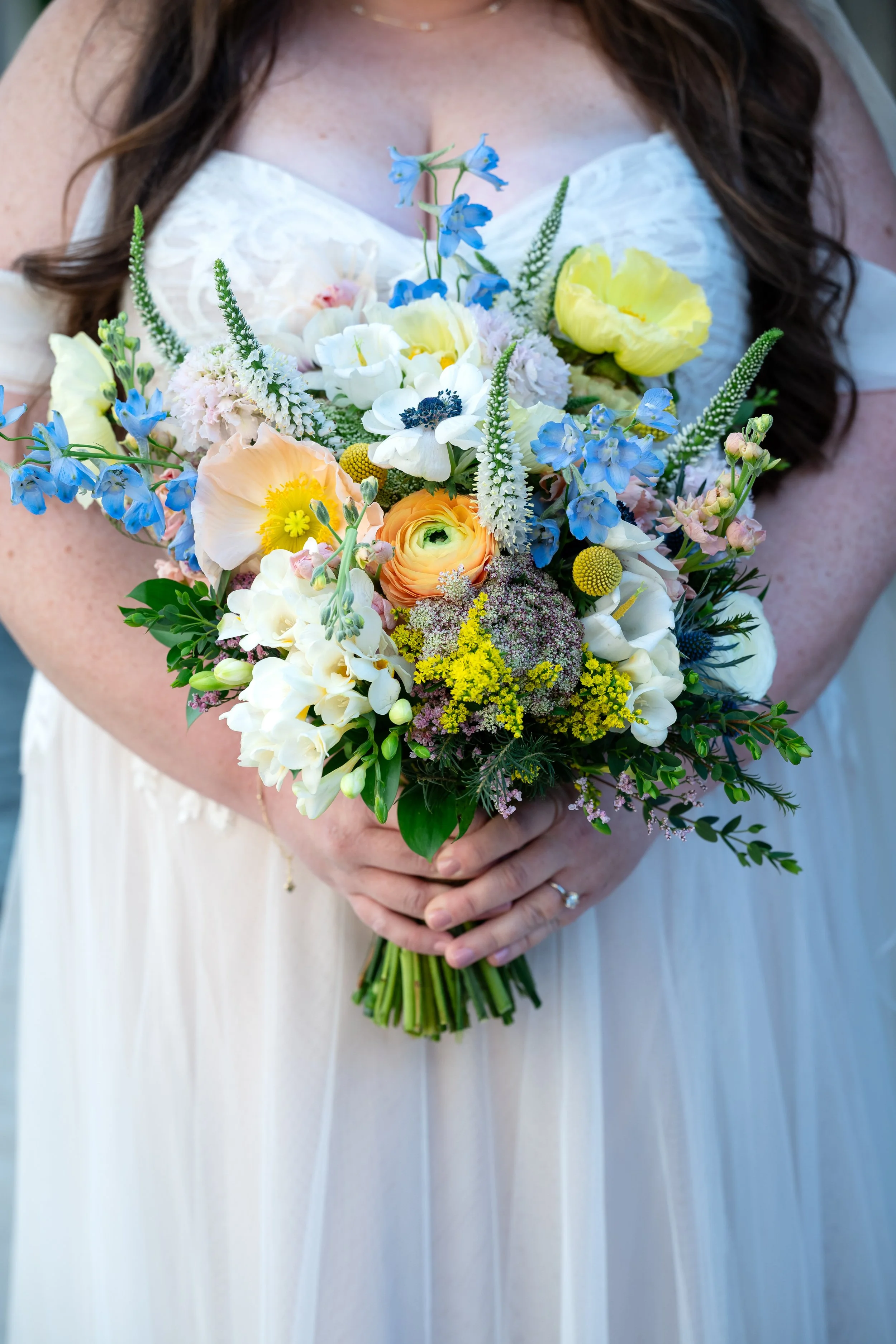 Cheery wildflower bouquet