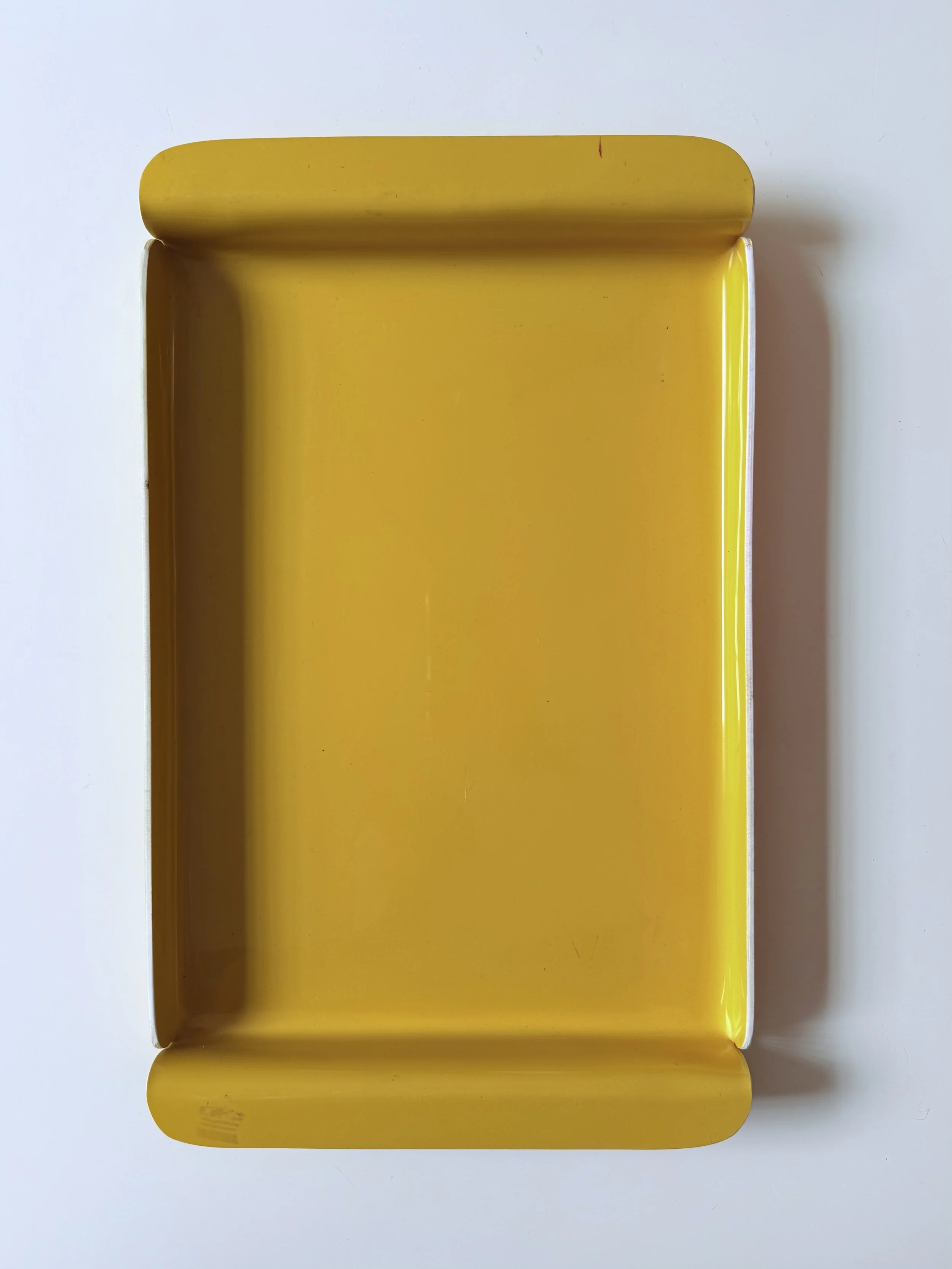 Yellow Tray