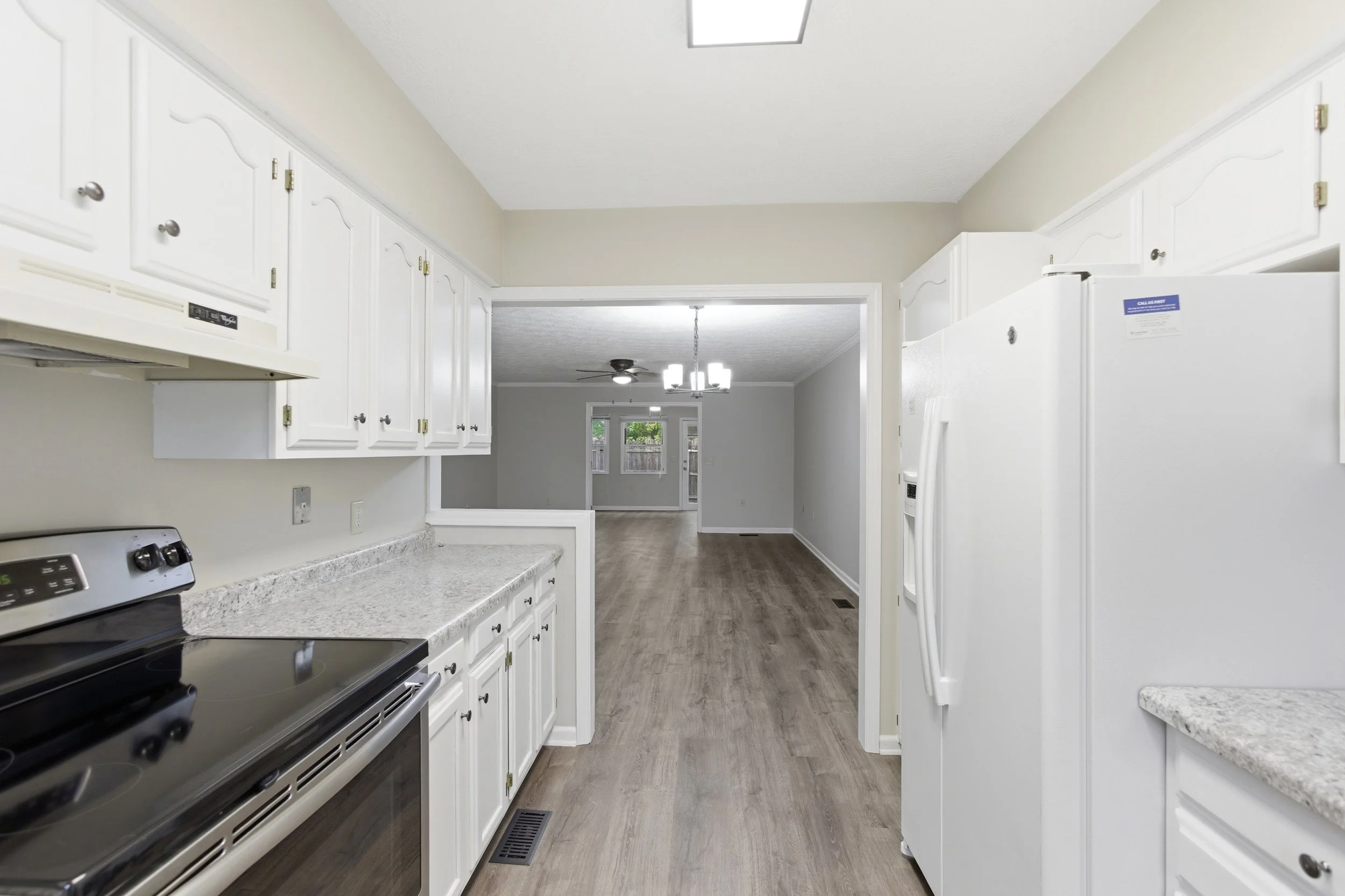 5304 caring cove 00012.jpg