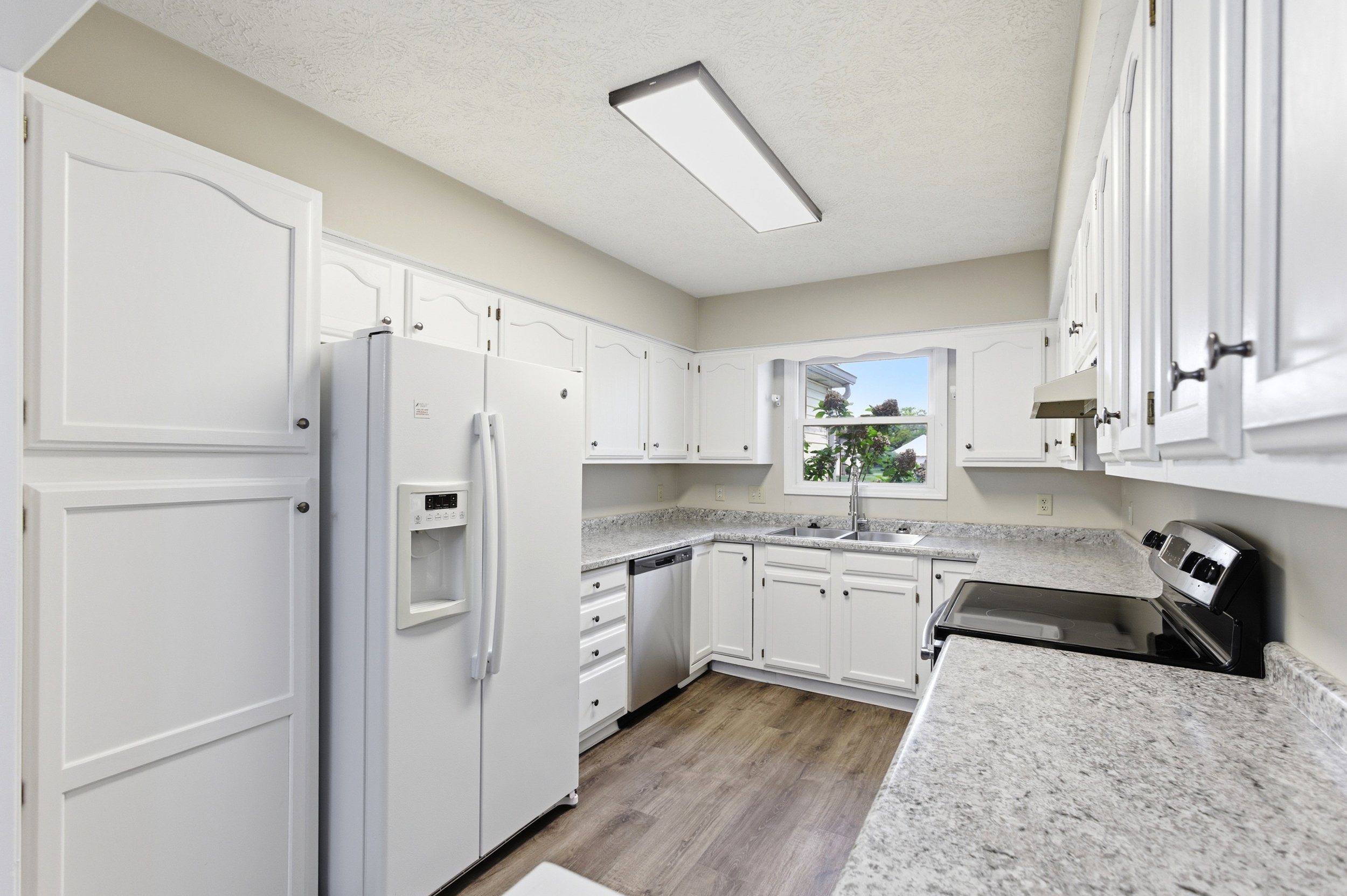 5304 caring cove 00011.jpg