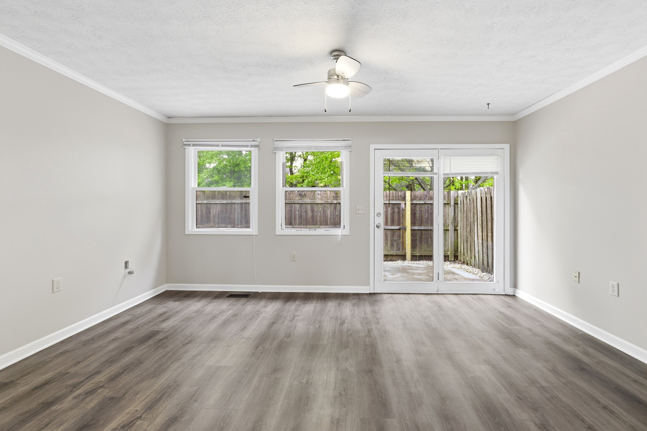 5304 caring cove 00013.jpg
