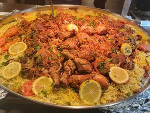 Chantilly — Halal Hunan Village