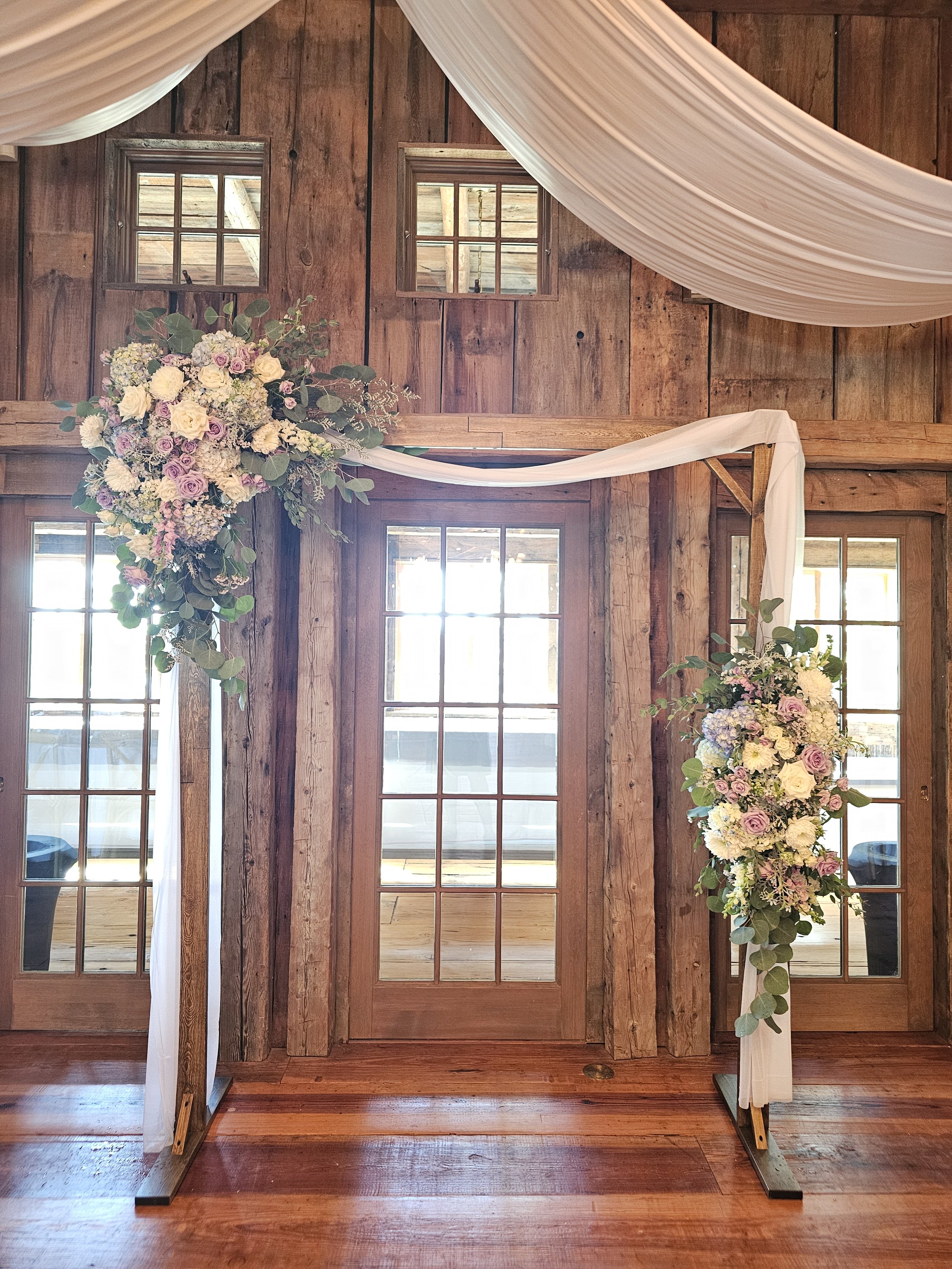 Wedding Arch Flowers hydrangea NH 