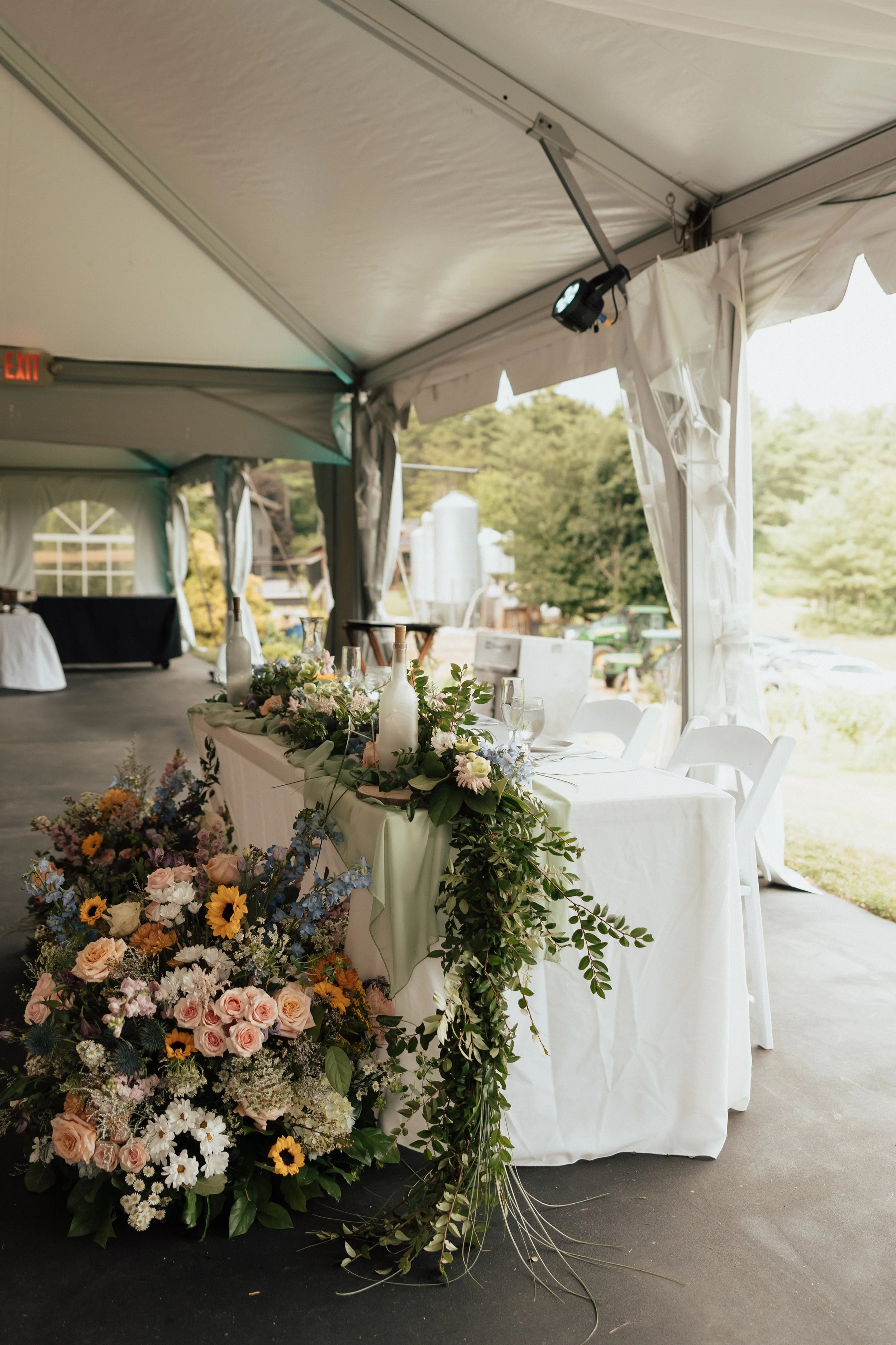 New England Wedding Flowers Flag Hill Winery
